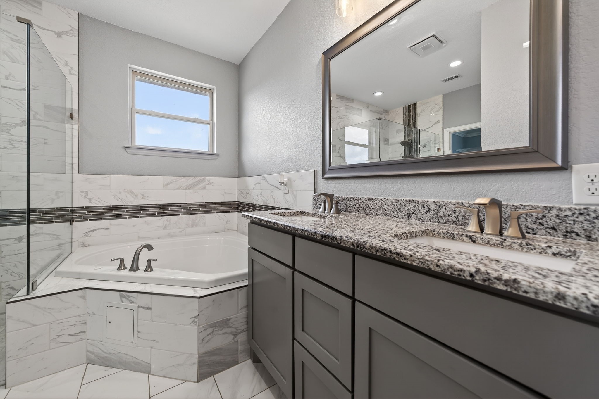 9325 County Road 4074