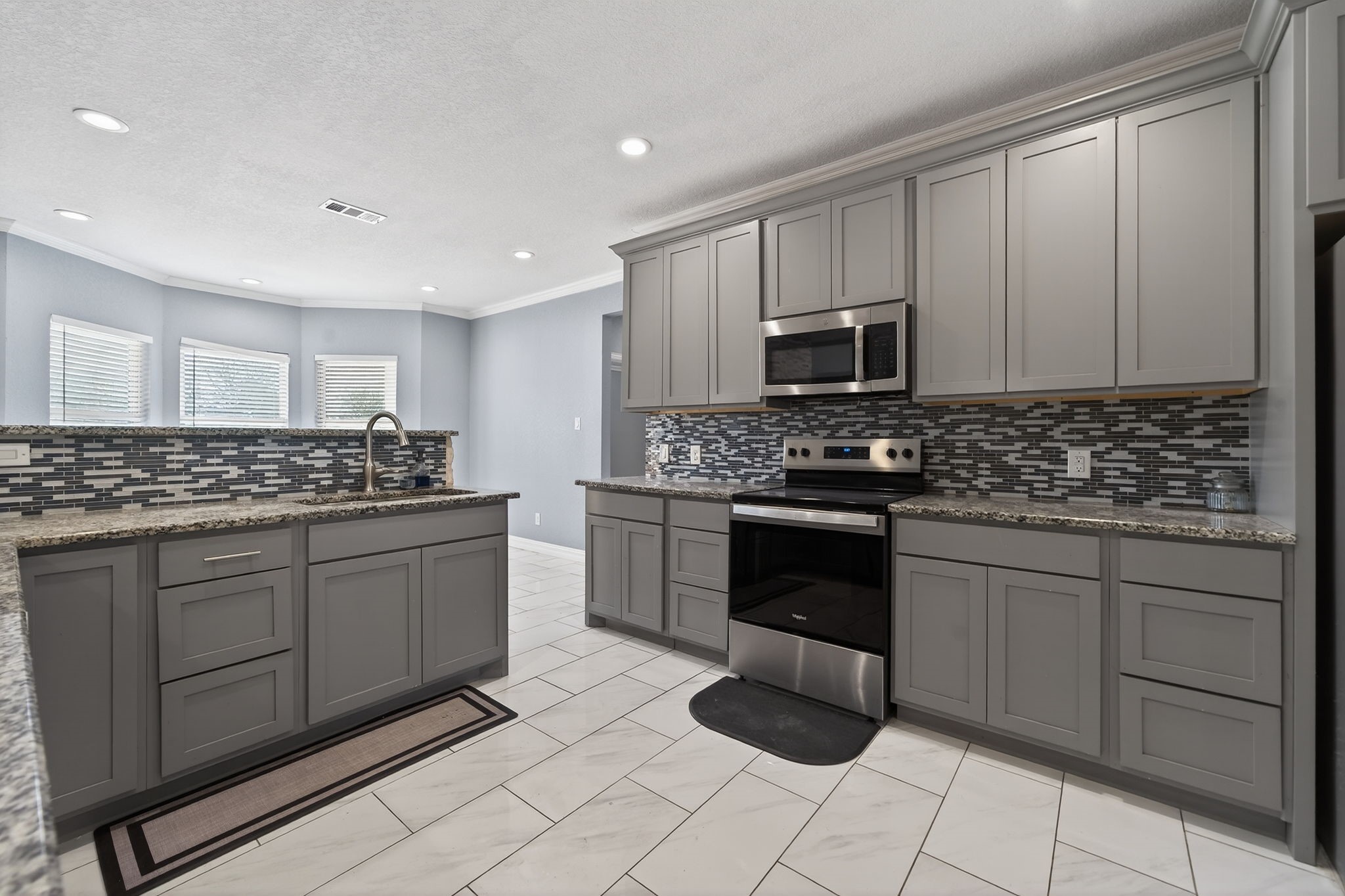 9325 County Road 4074