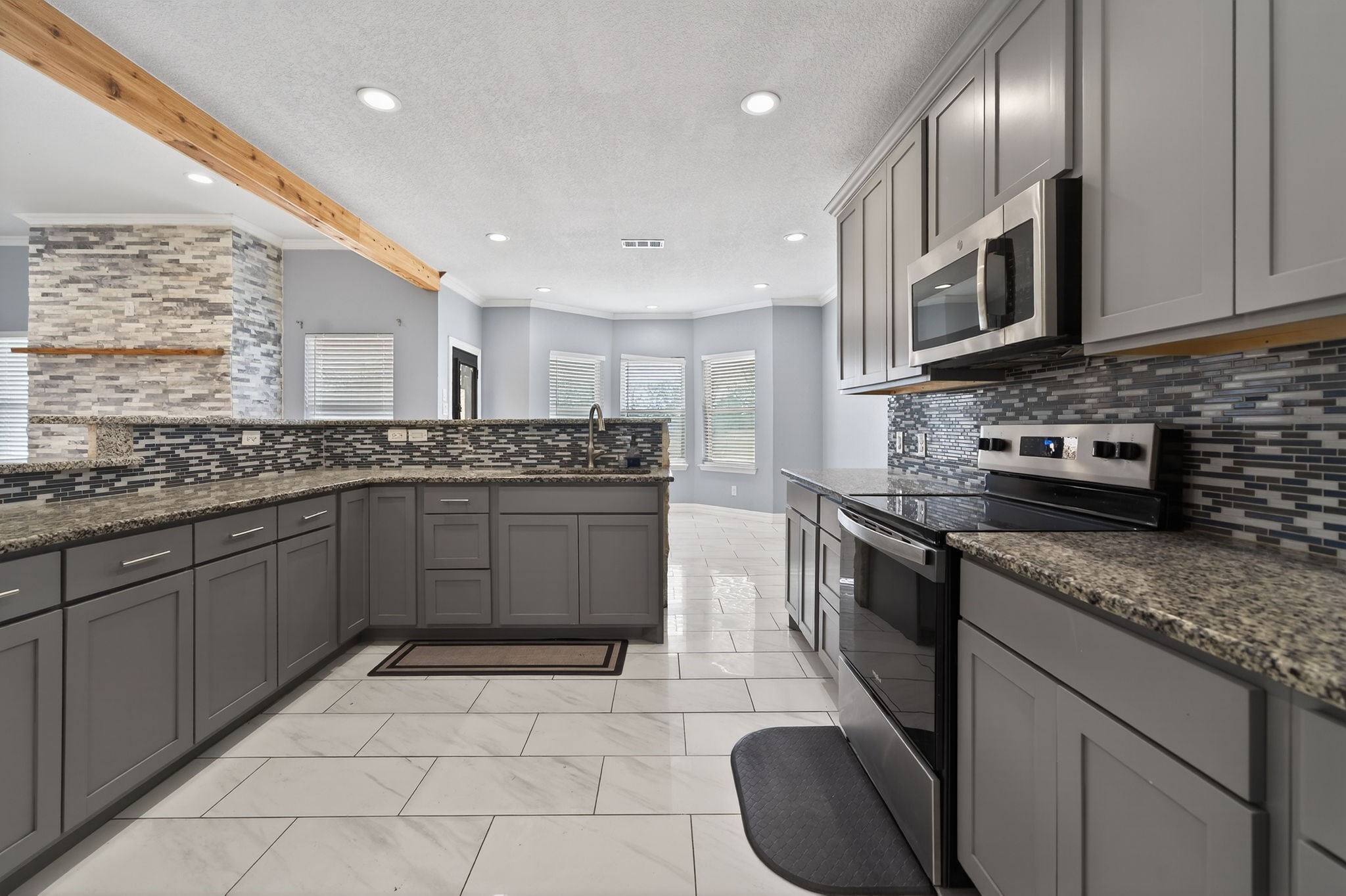 9325 County Road 4074