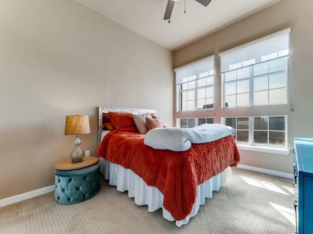 3225 Turtle Creek Boulevard 1110