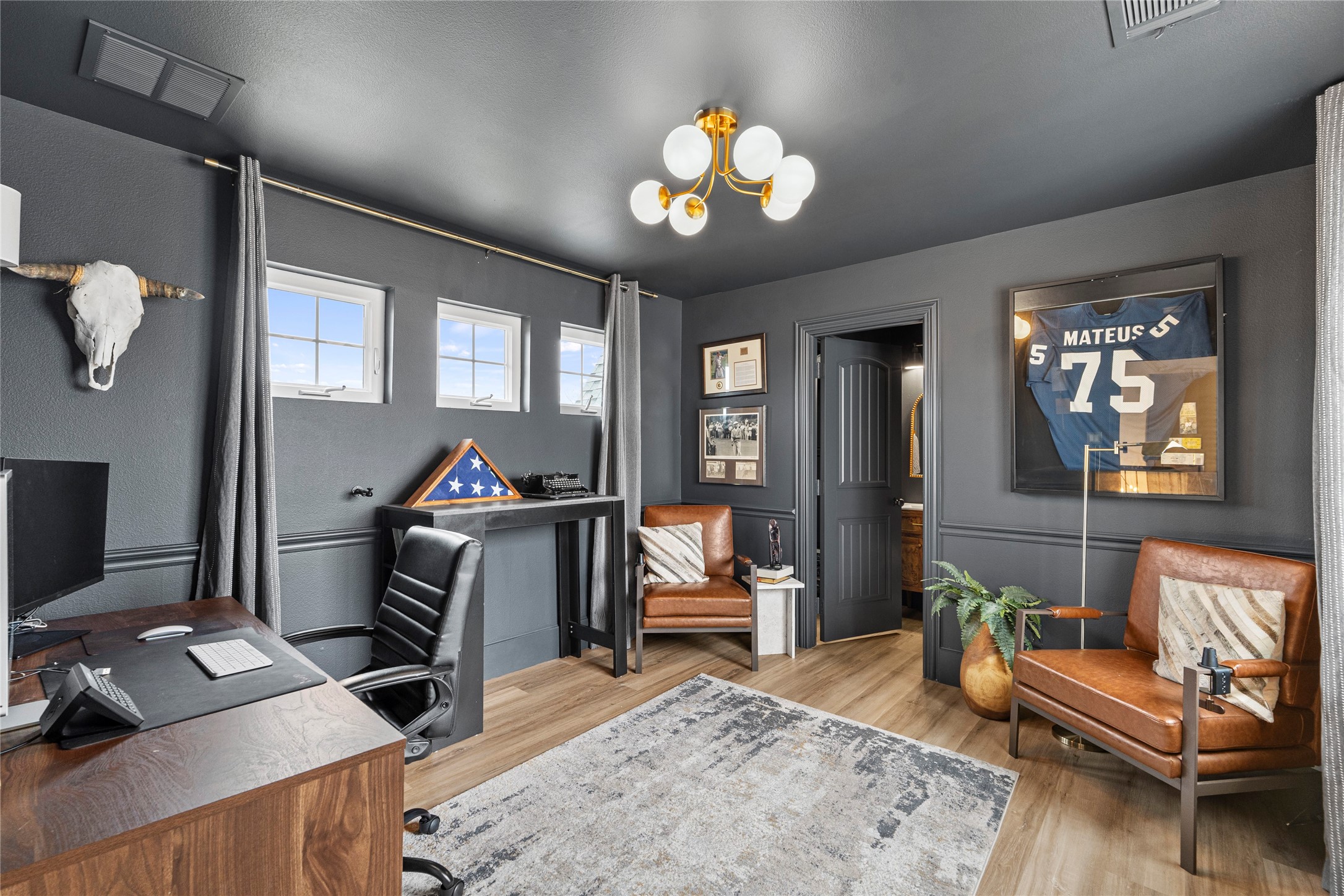 399 Wyndemere Boulevard