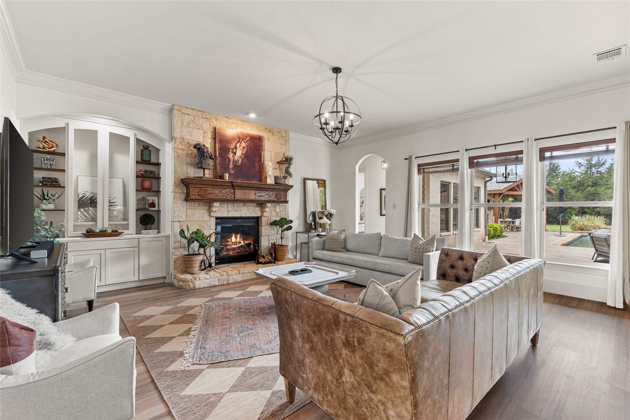 399 Wyndemere Boulevard