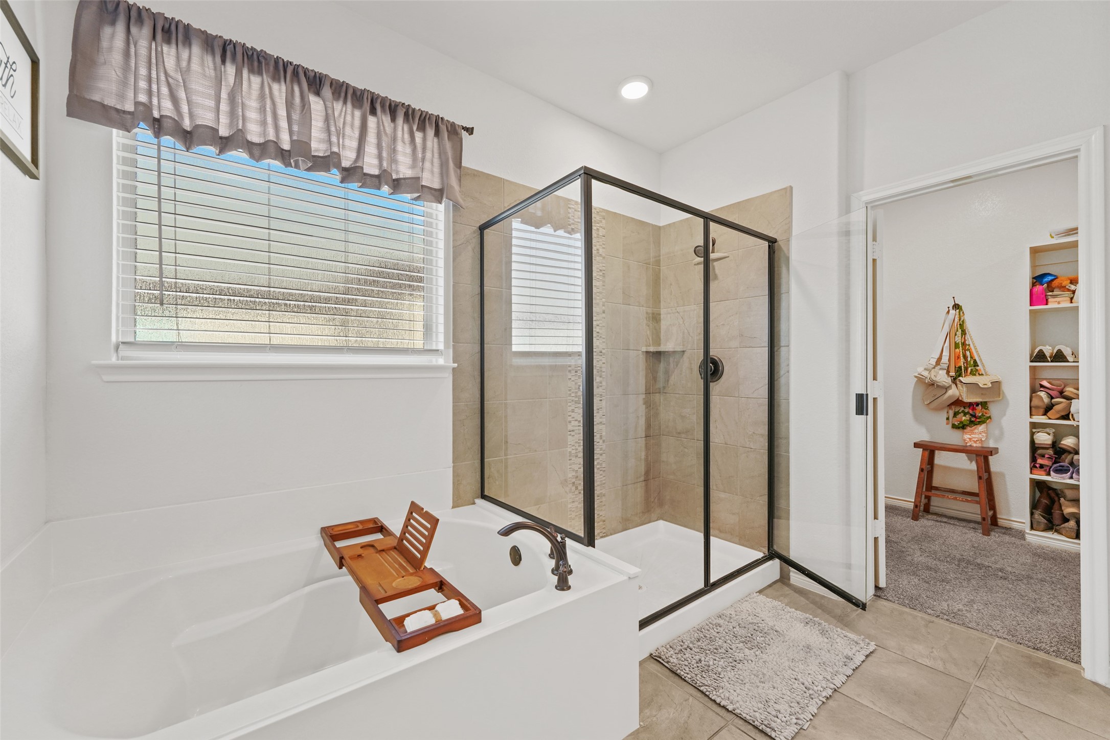 3215 Larkin Lane