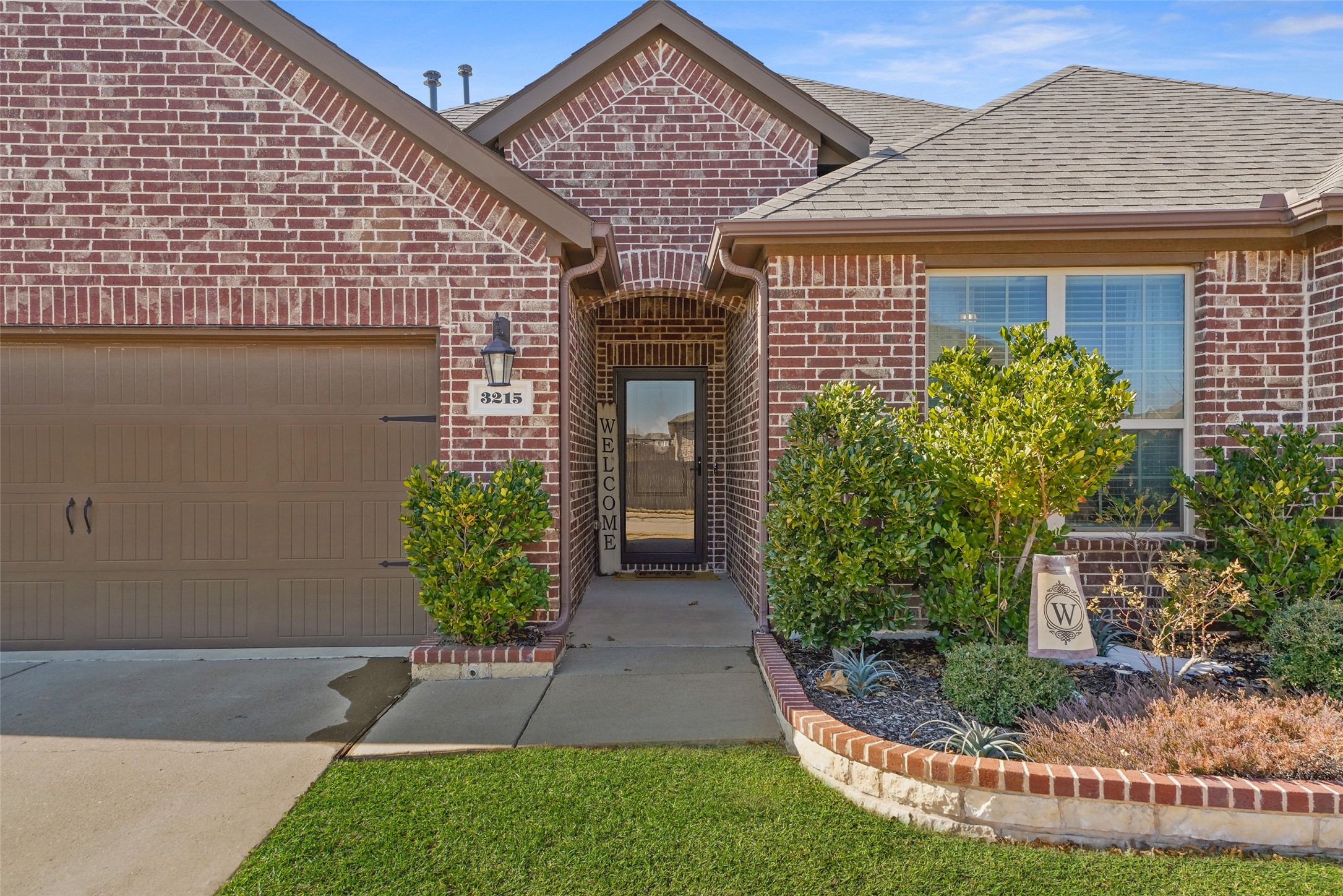 3215 Larkin Lane