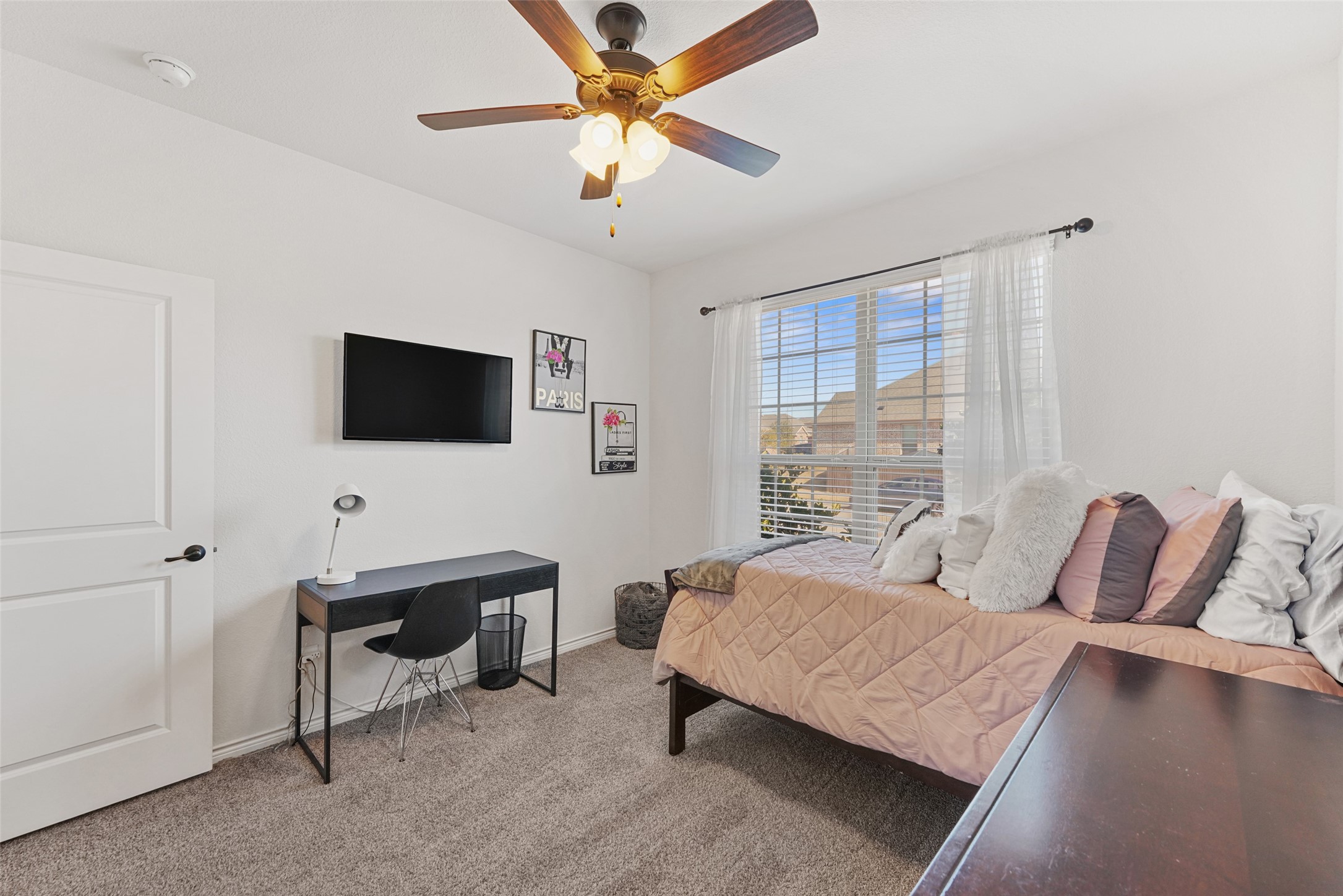 3215 Larkin Lane