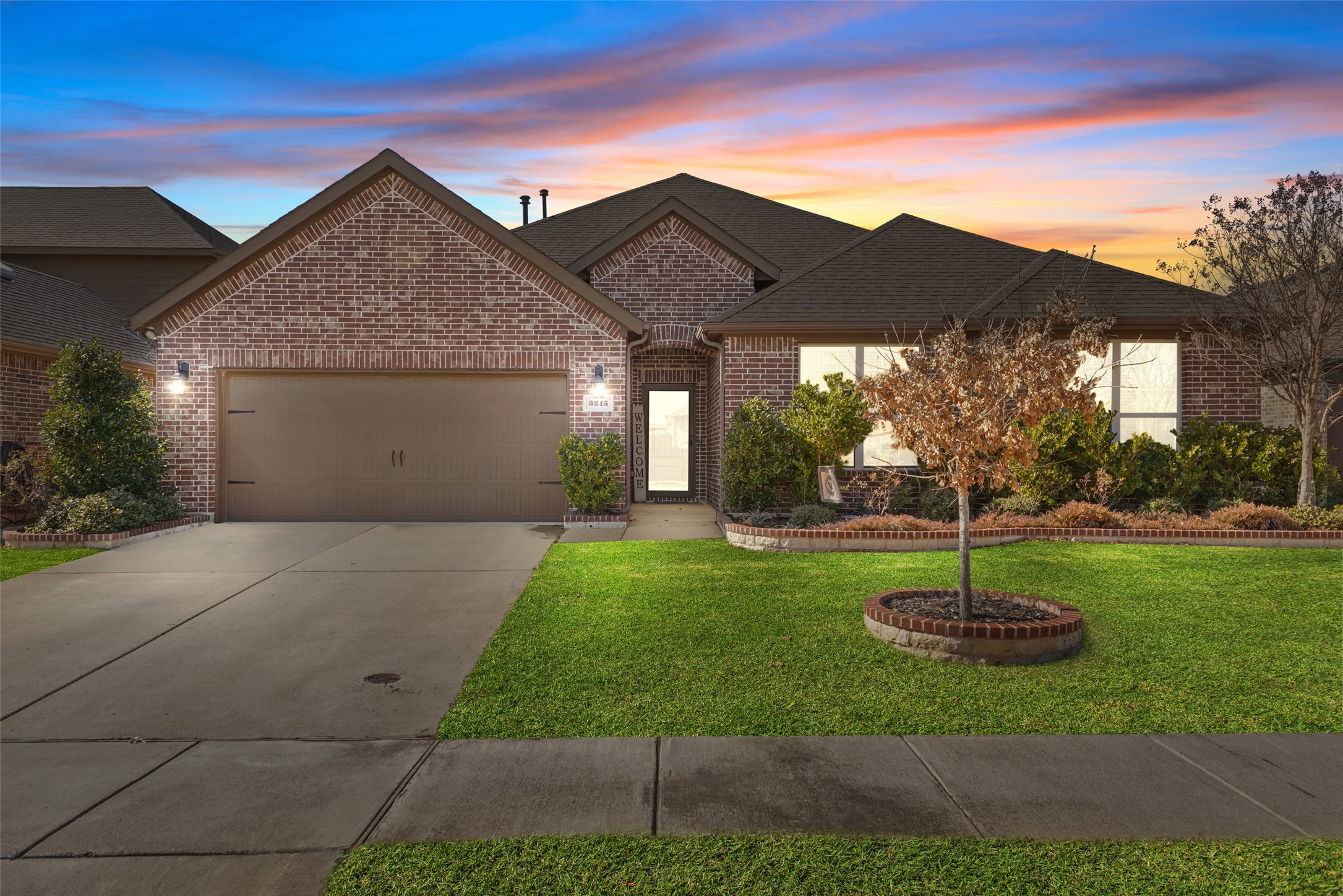 3215 Larkin Lane