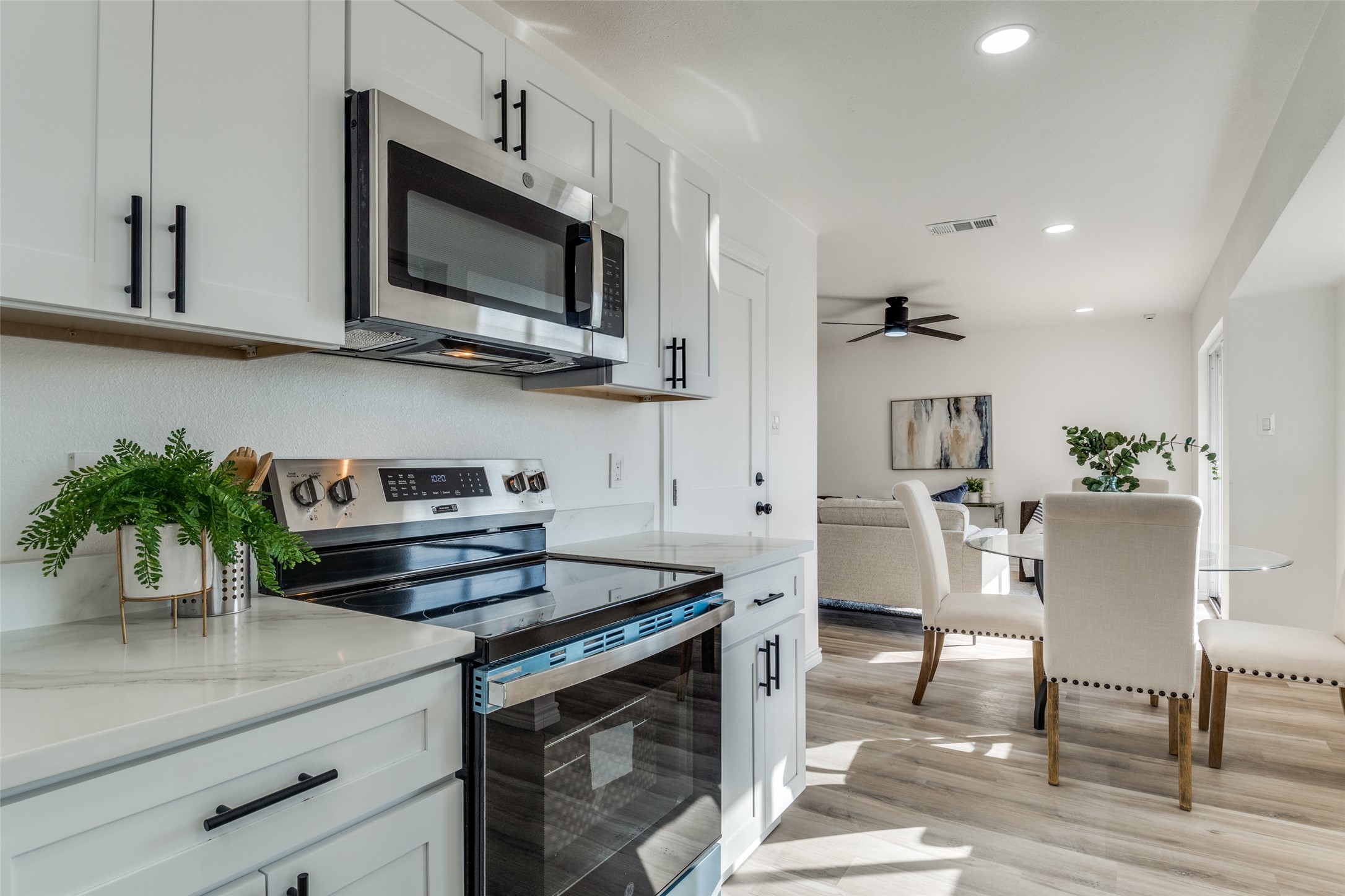 3022 Leanne Street