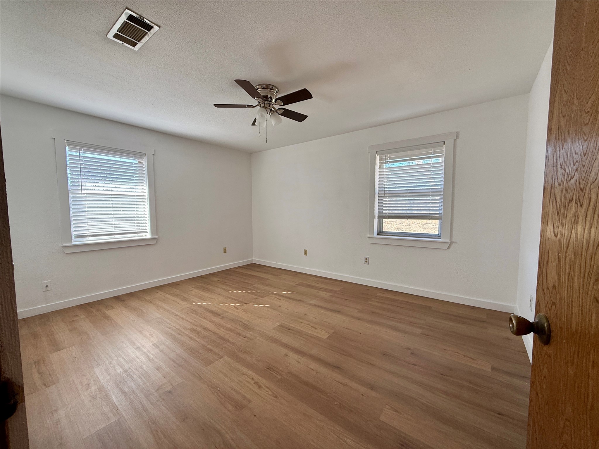 1202 S State Highway 19