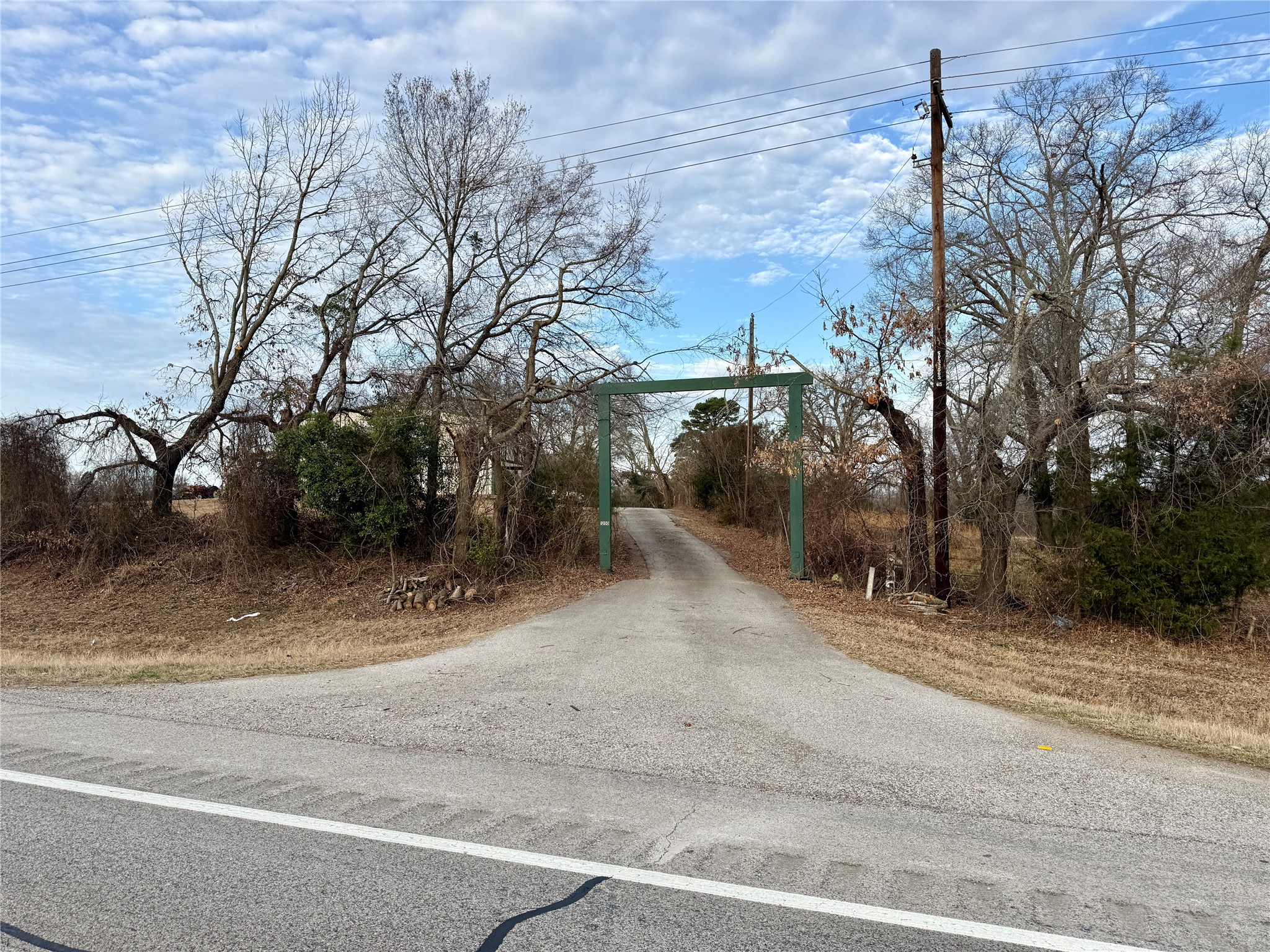 1202 S State Highway 19