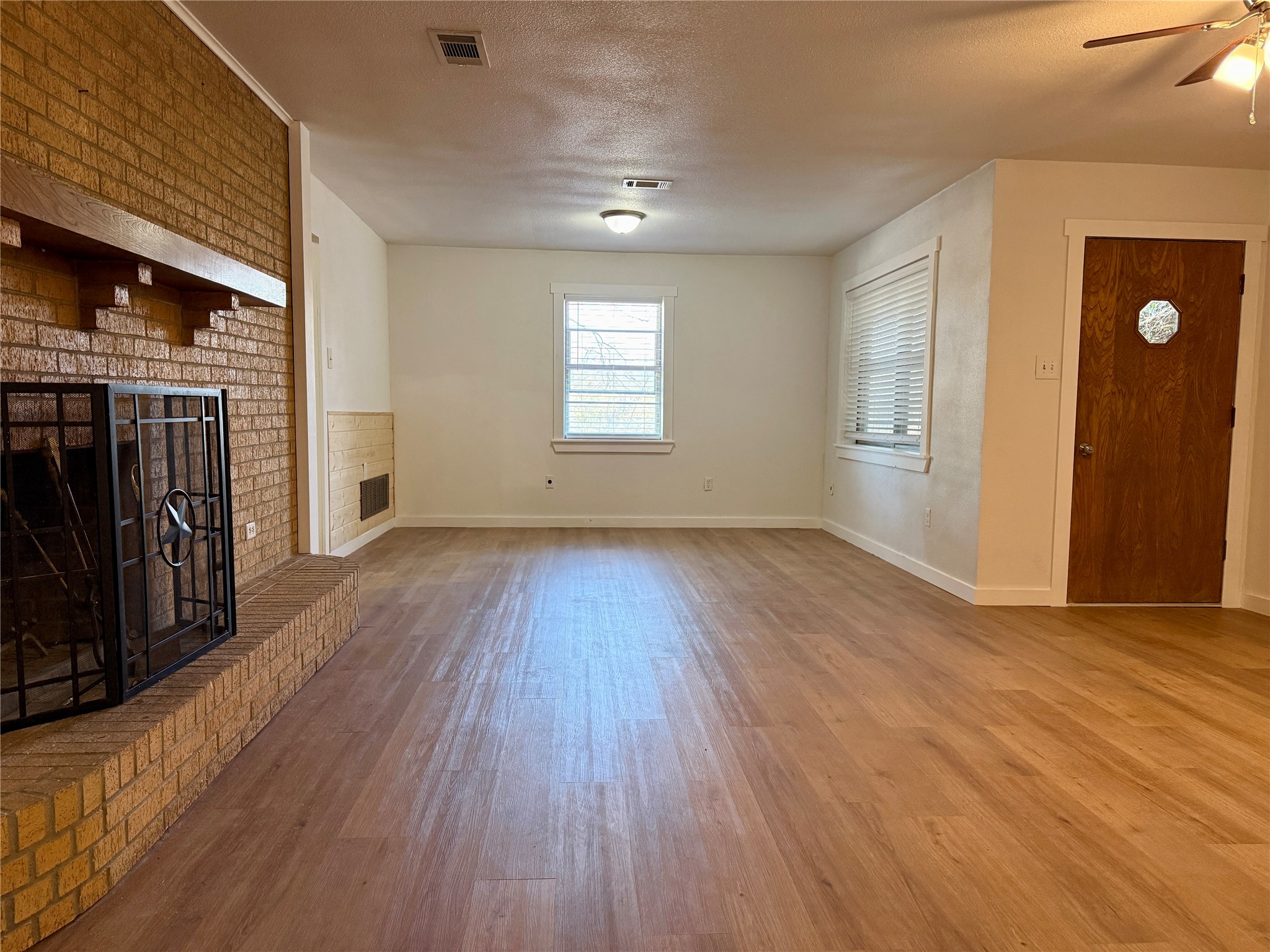 1202 S State Highway 19