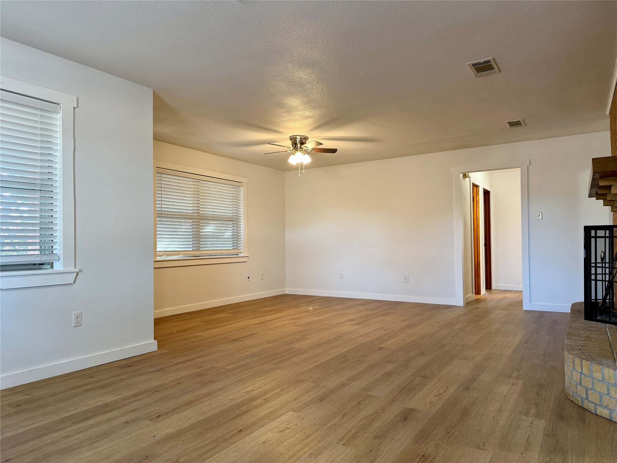 1202 S State Highway 19