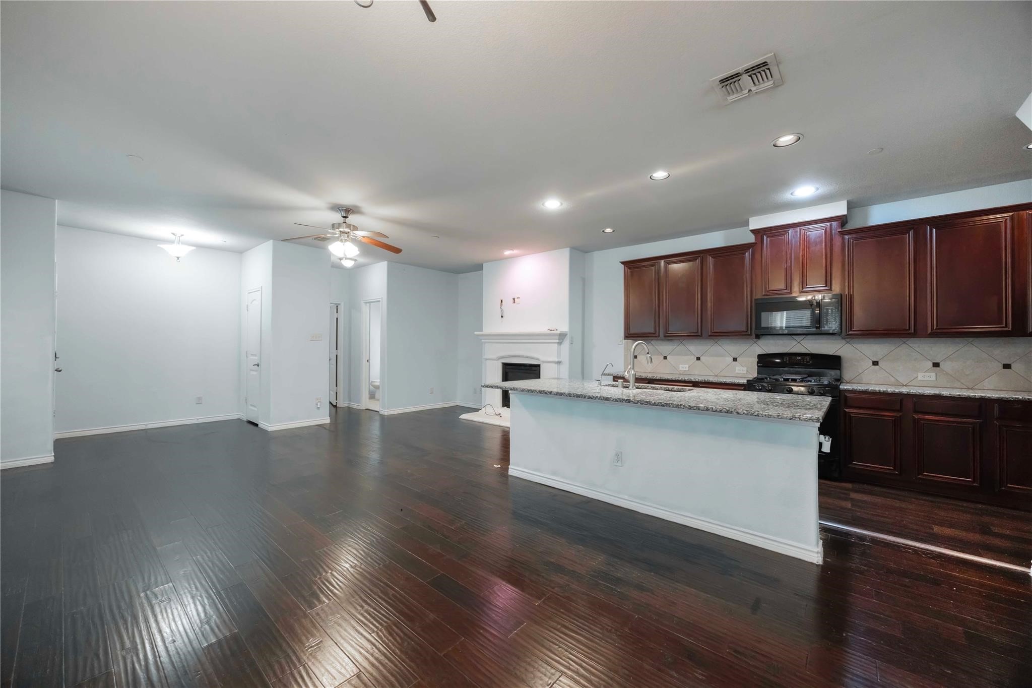 8901 Whitehead Street