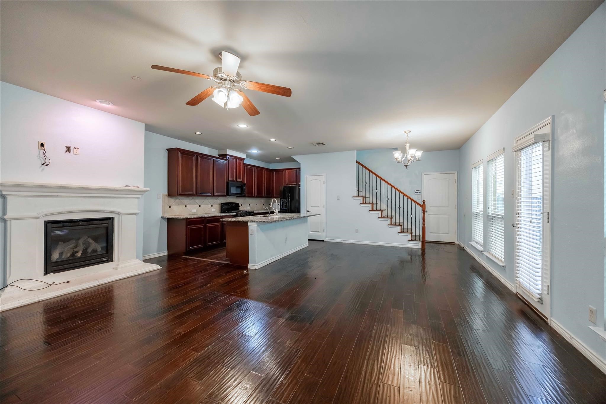 8901 Whitehead Street