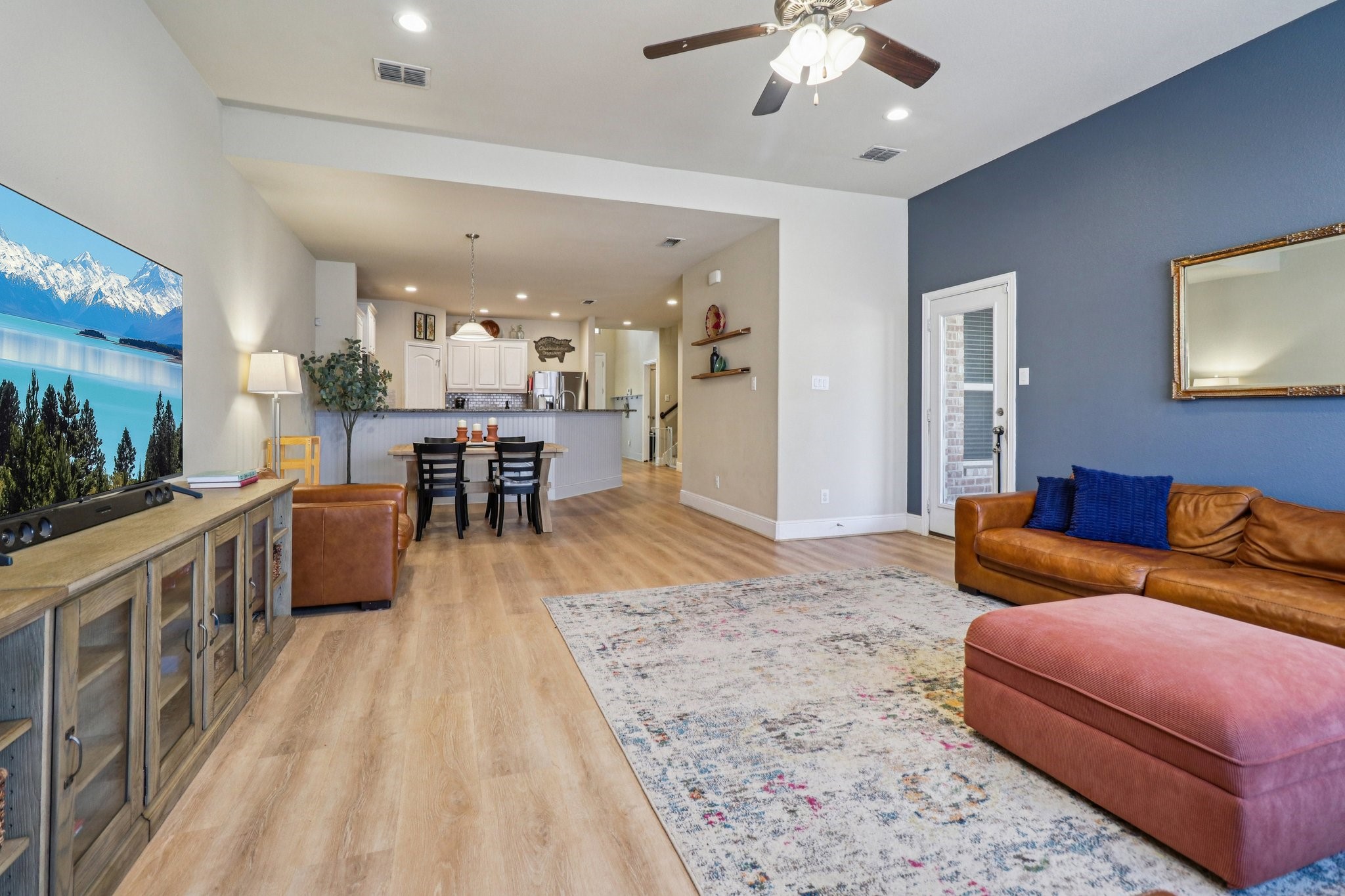 5616 Broad Bay Lane