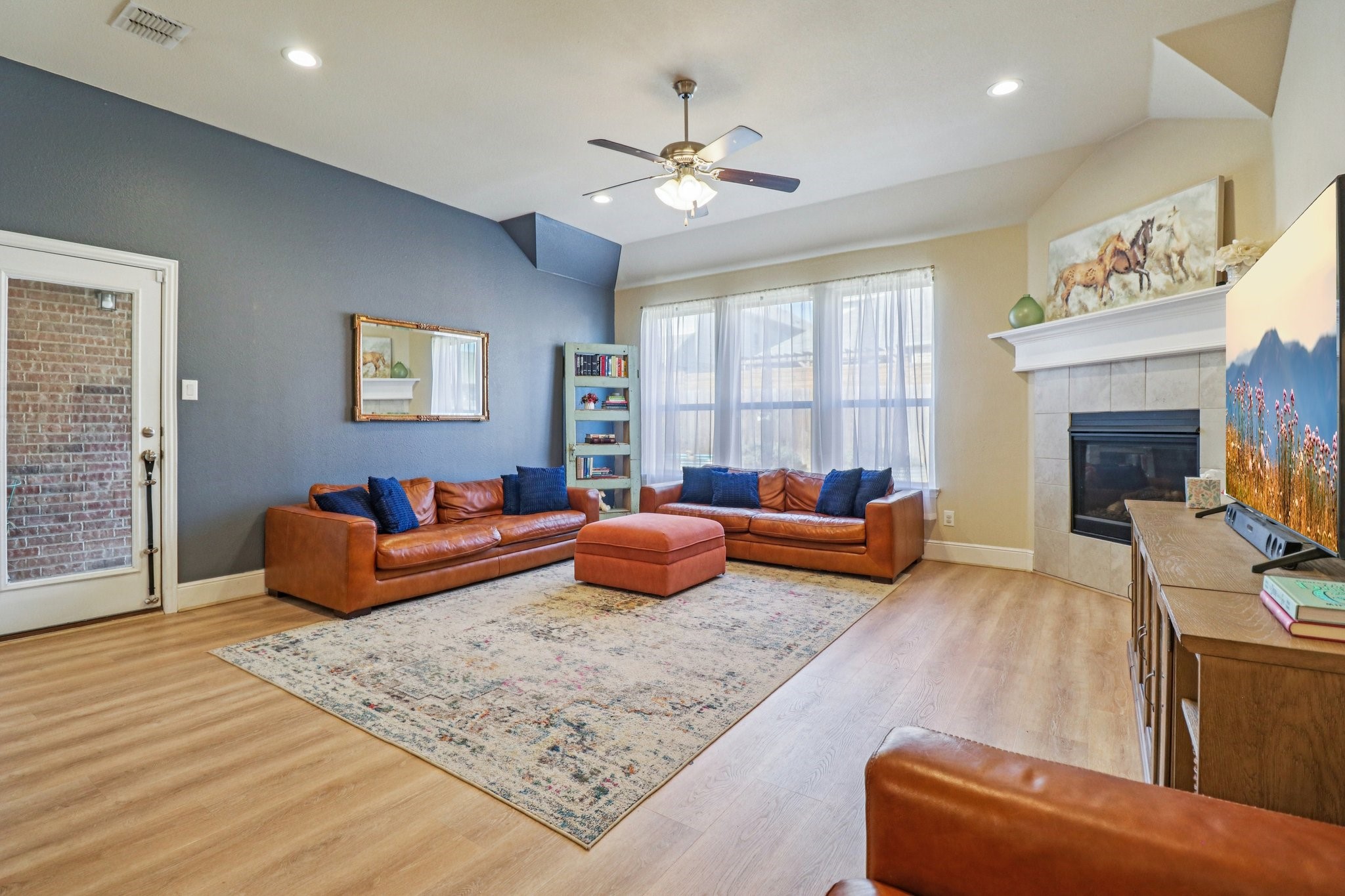 5616 Broad Bay Lane