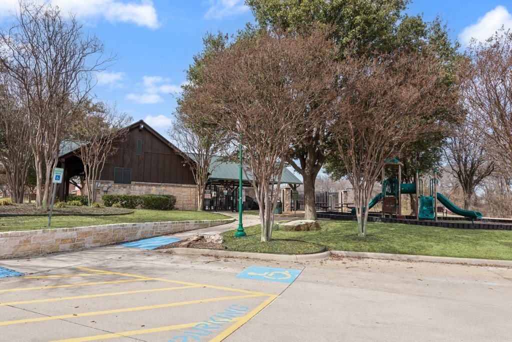 1635 Nancy Drive