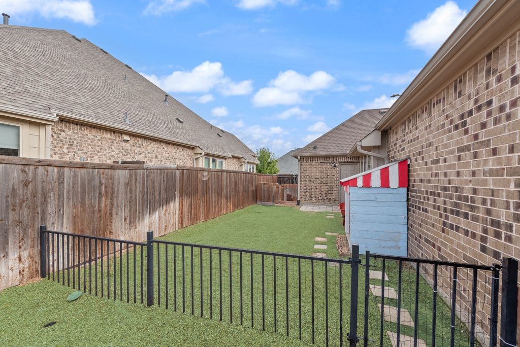 1635 Nancy Drive