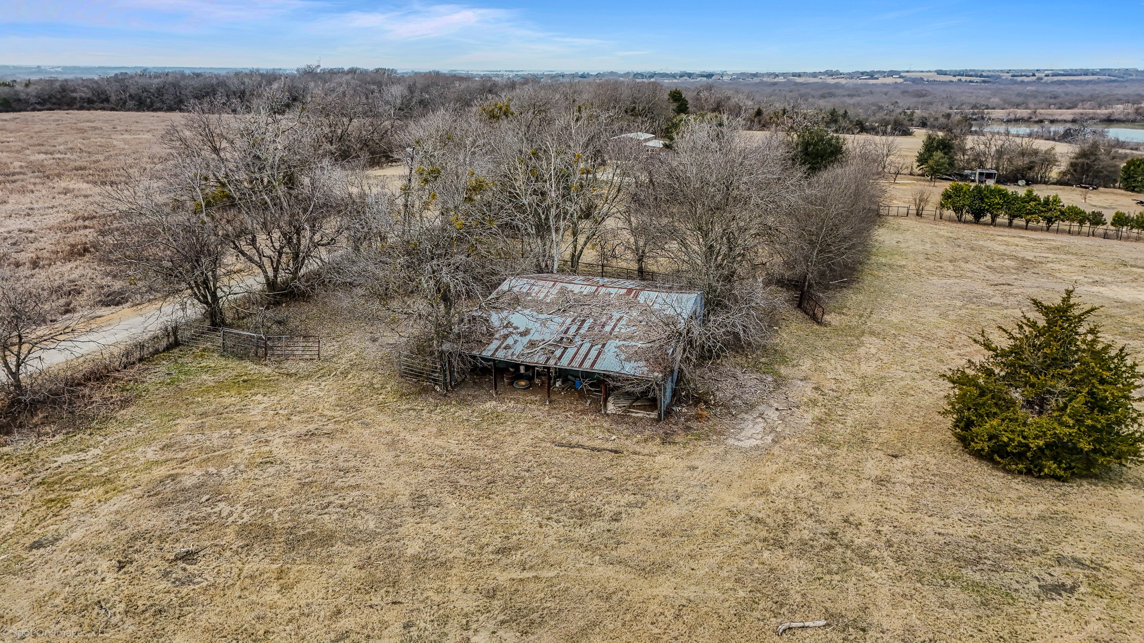 15183 Valley View