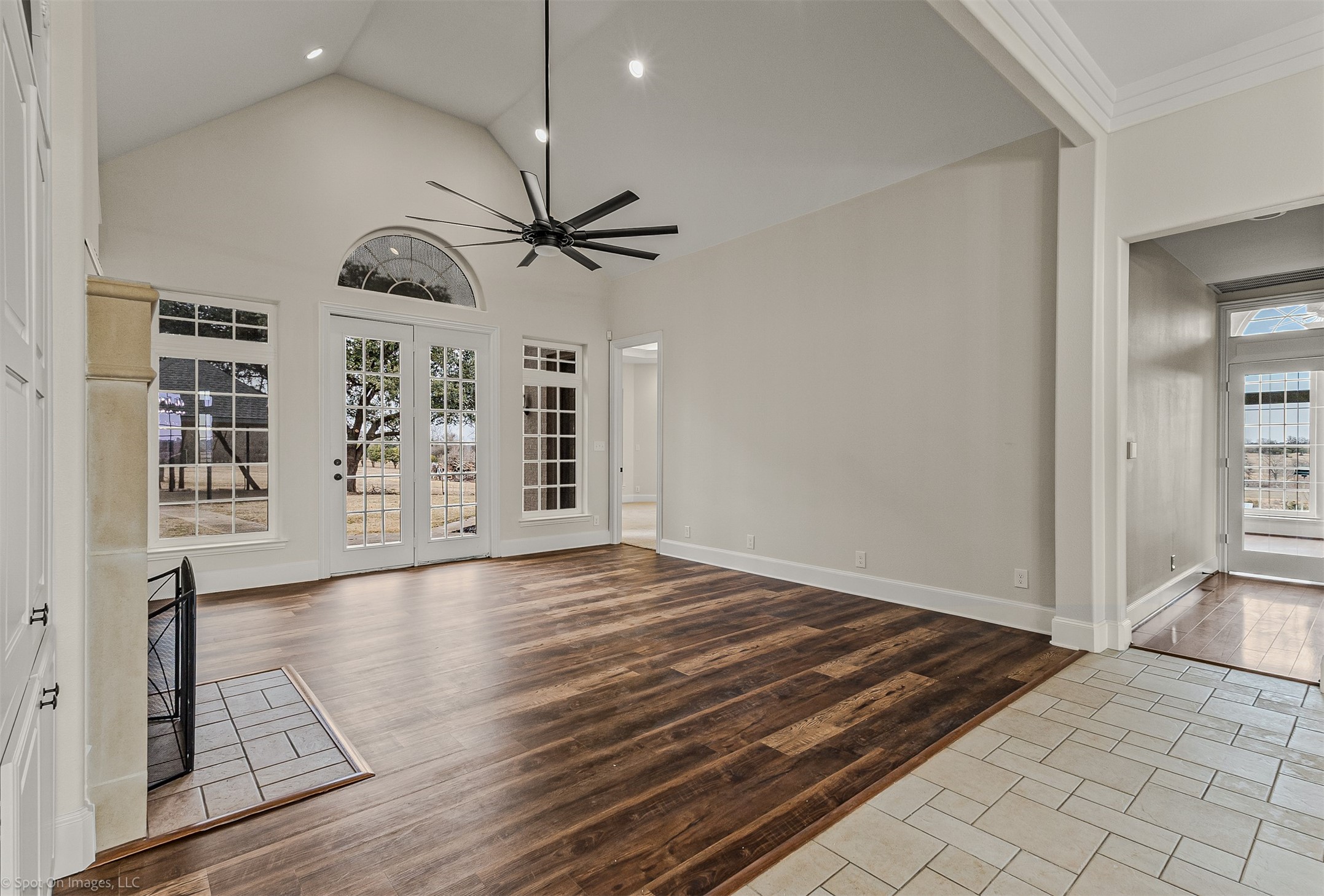 15183 Valley View