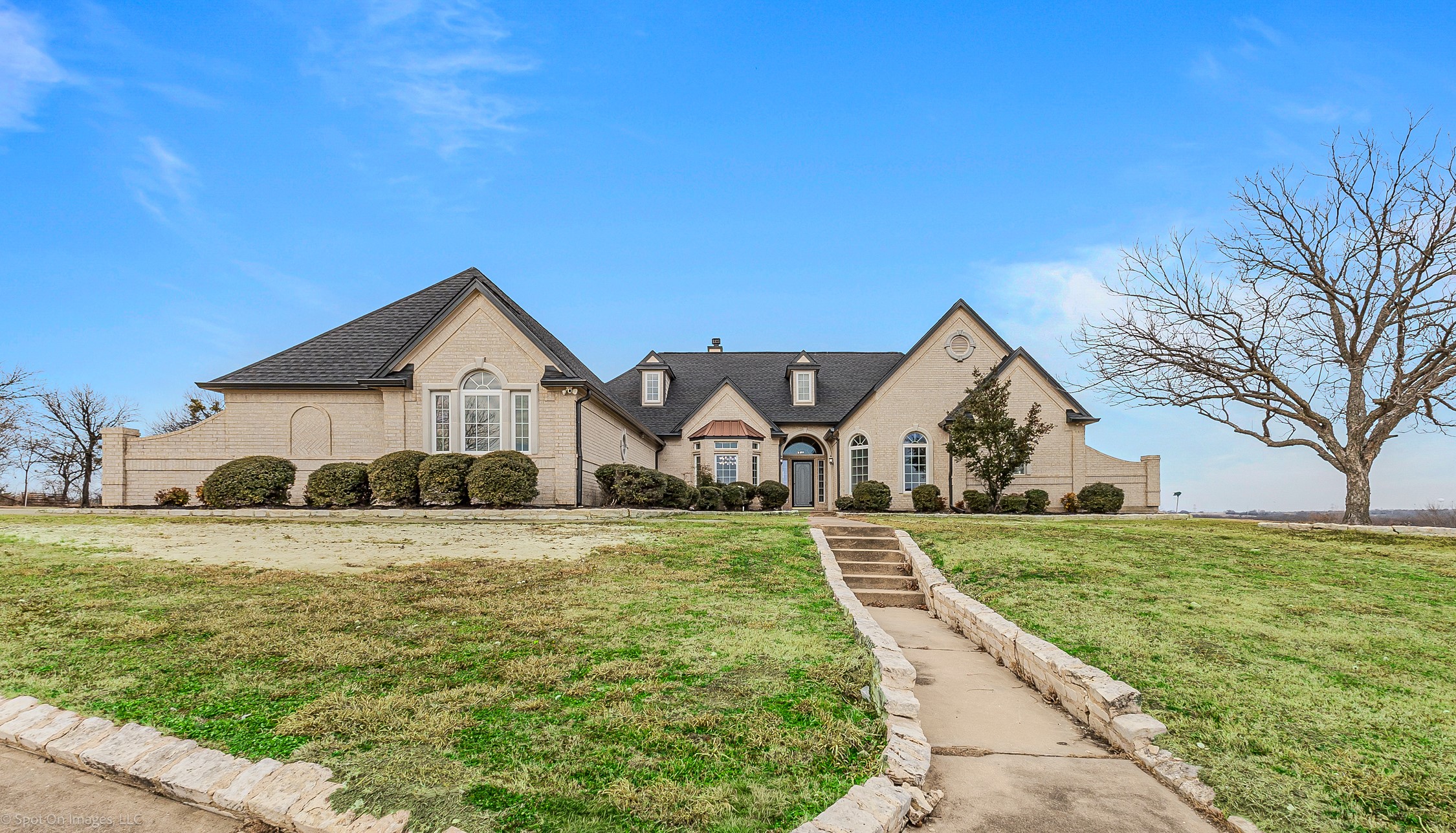 15183 Valley View