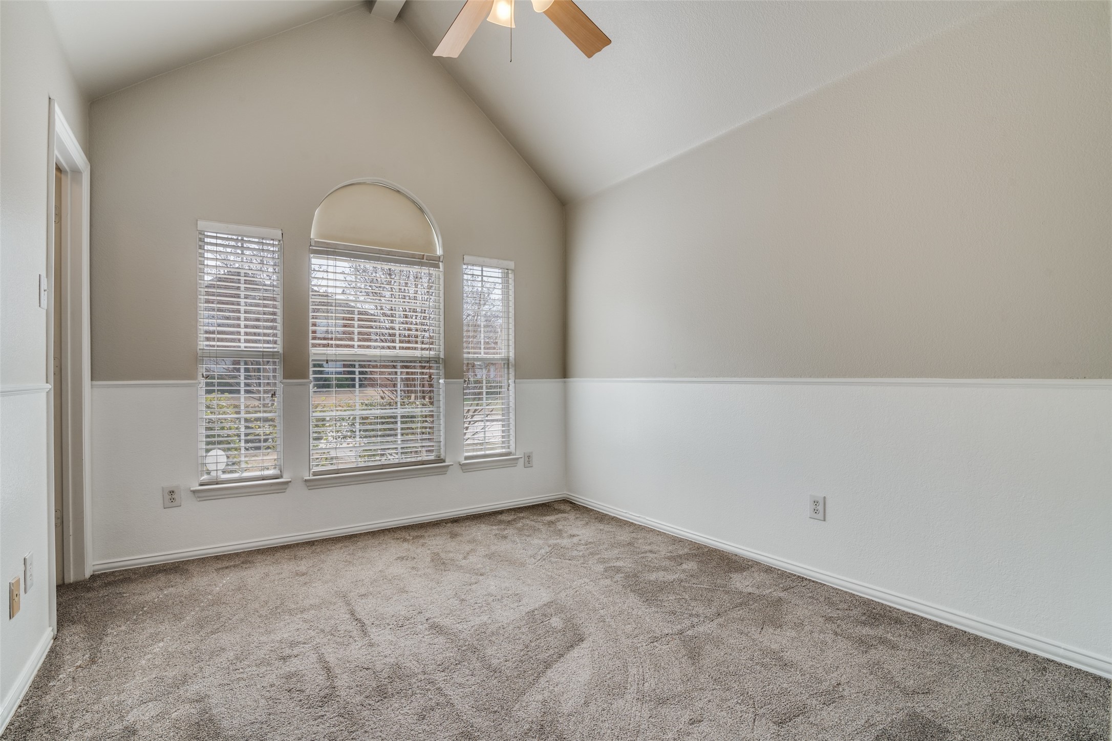 510 Bending Oaks Trail