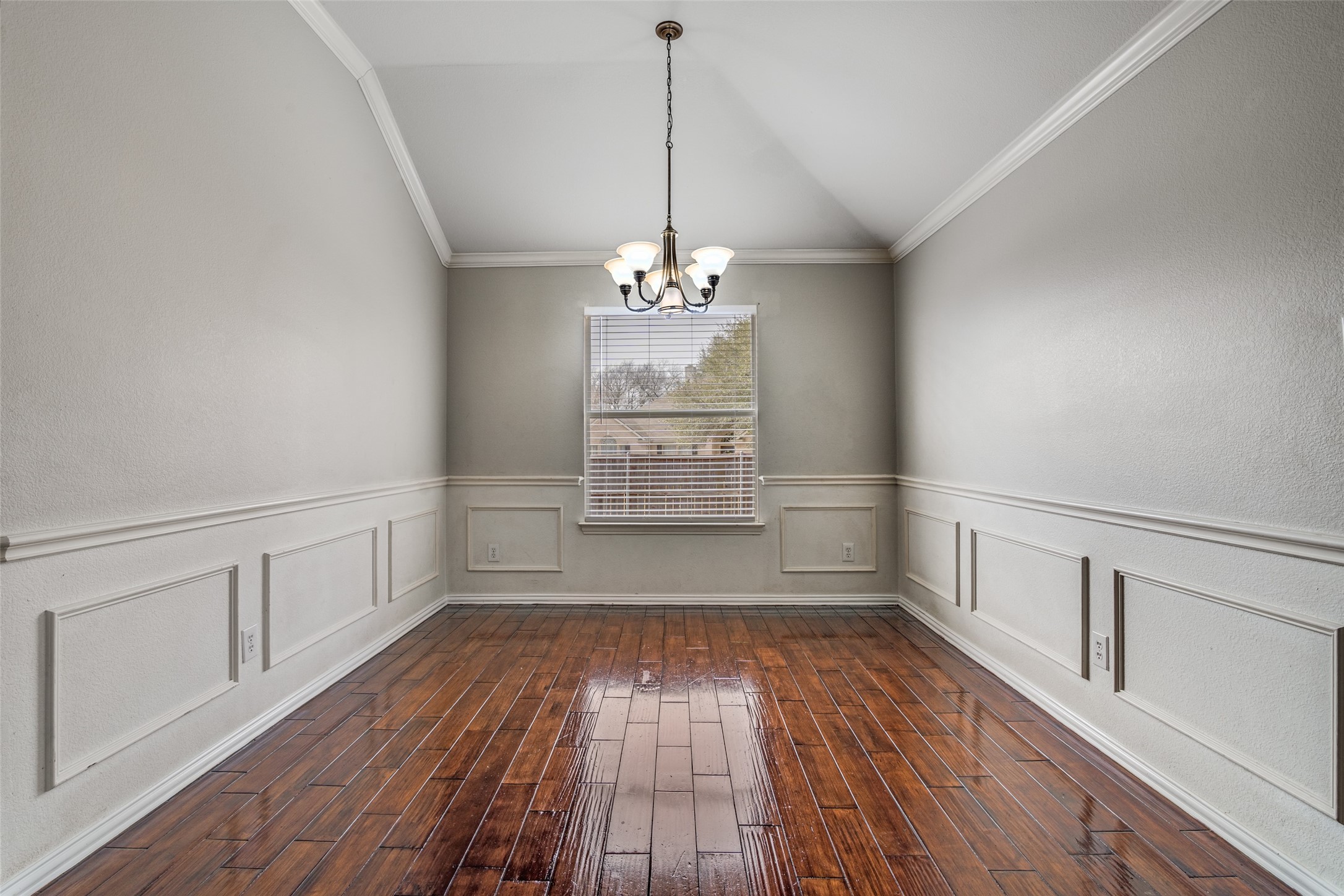 510 Bending Oaks Trail