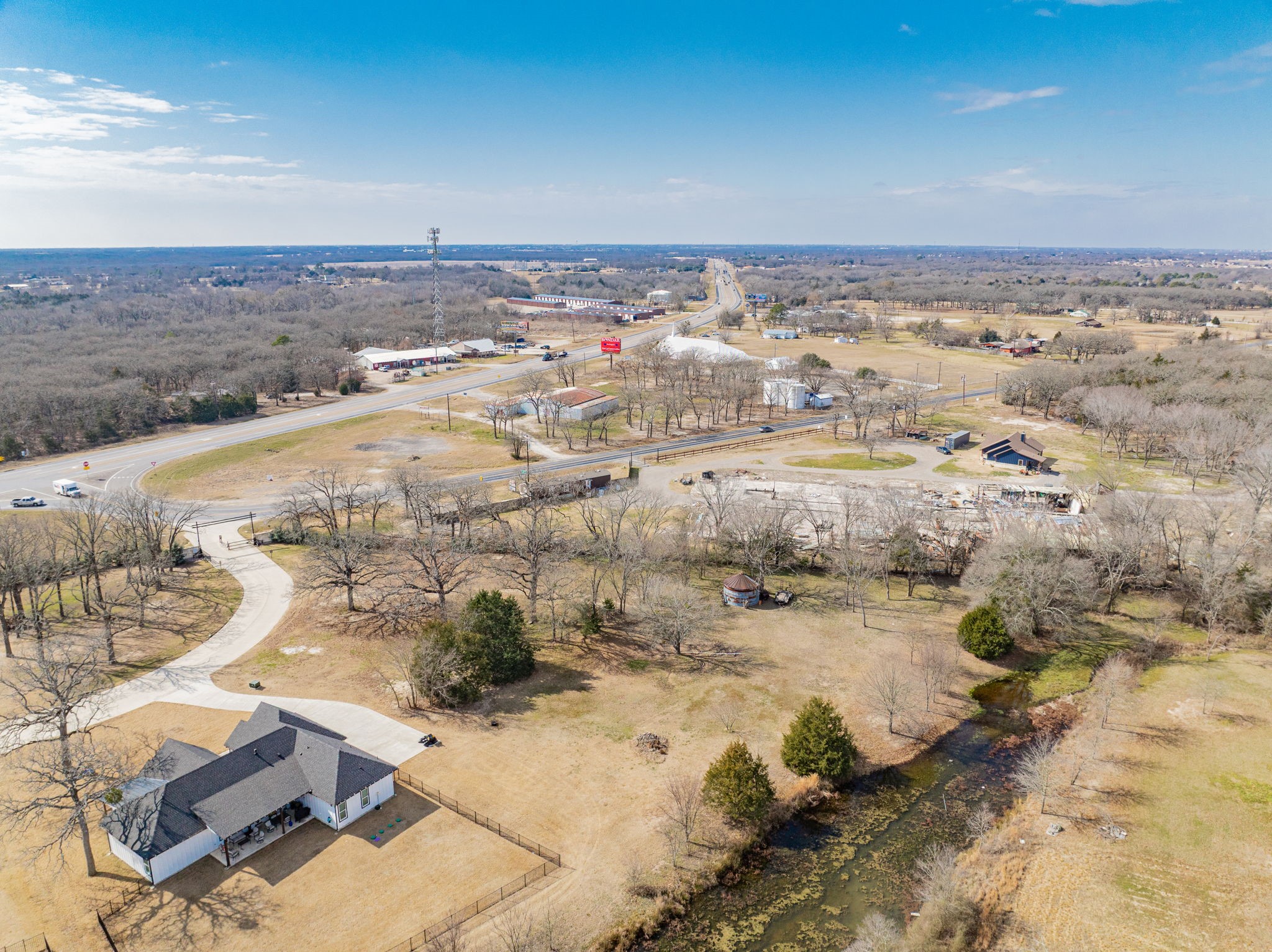 1015 Oak Trail