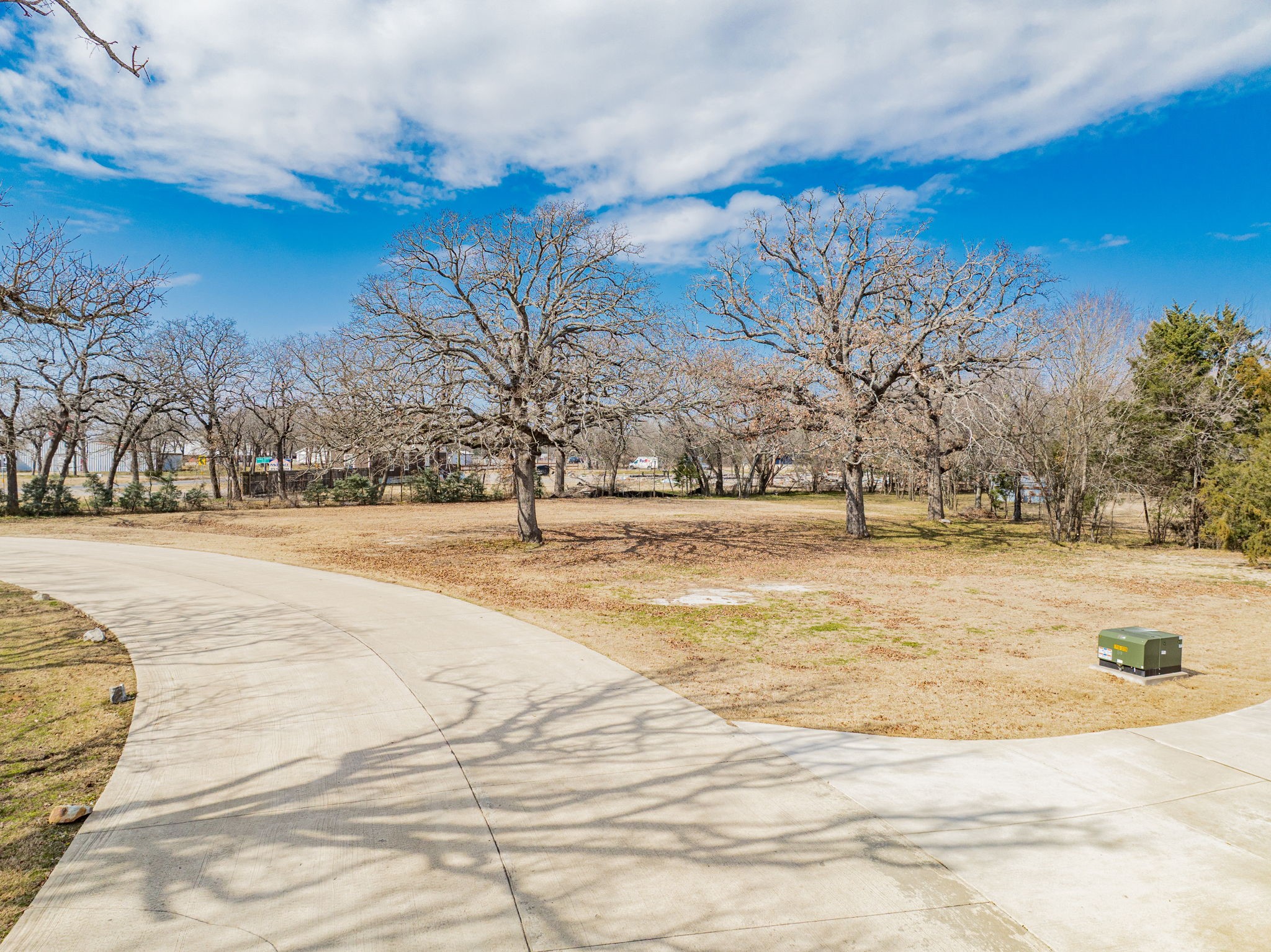 1015 Oak Trail