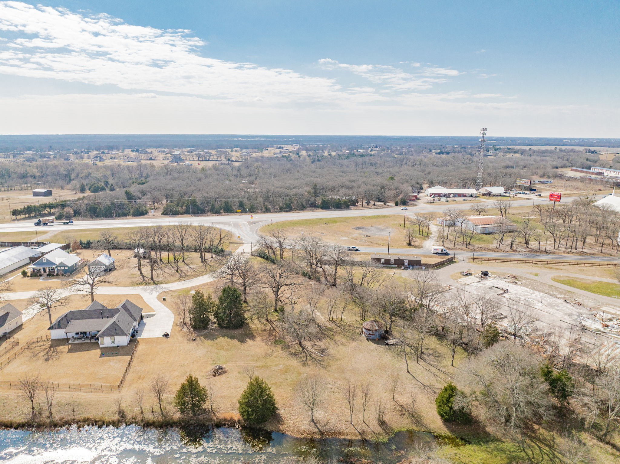 1015 Oak Trail