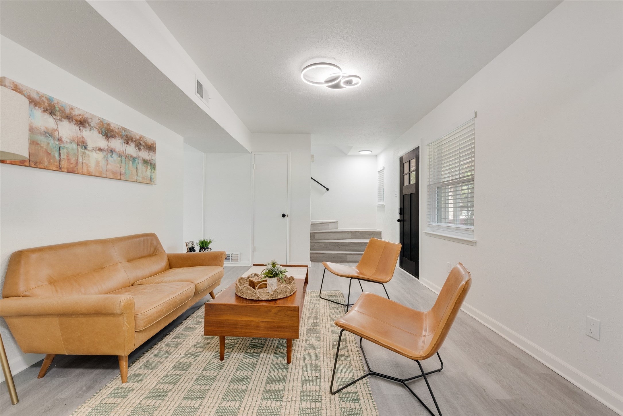 713 Kindred Lane