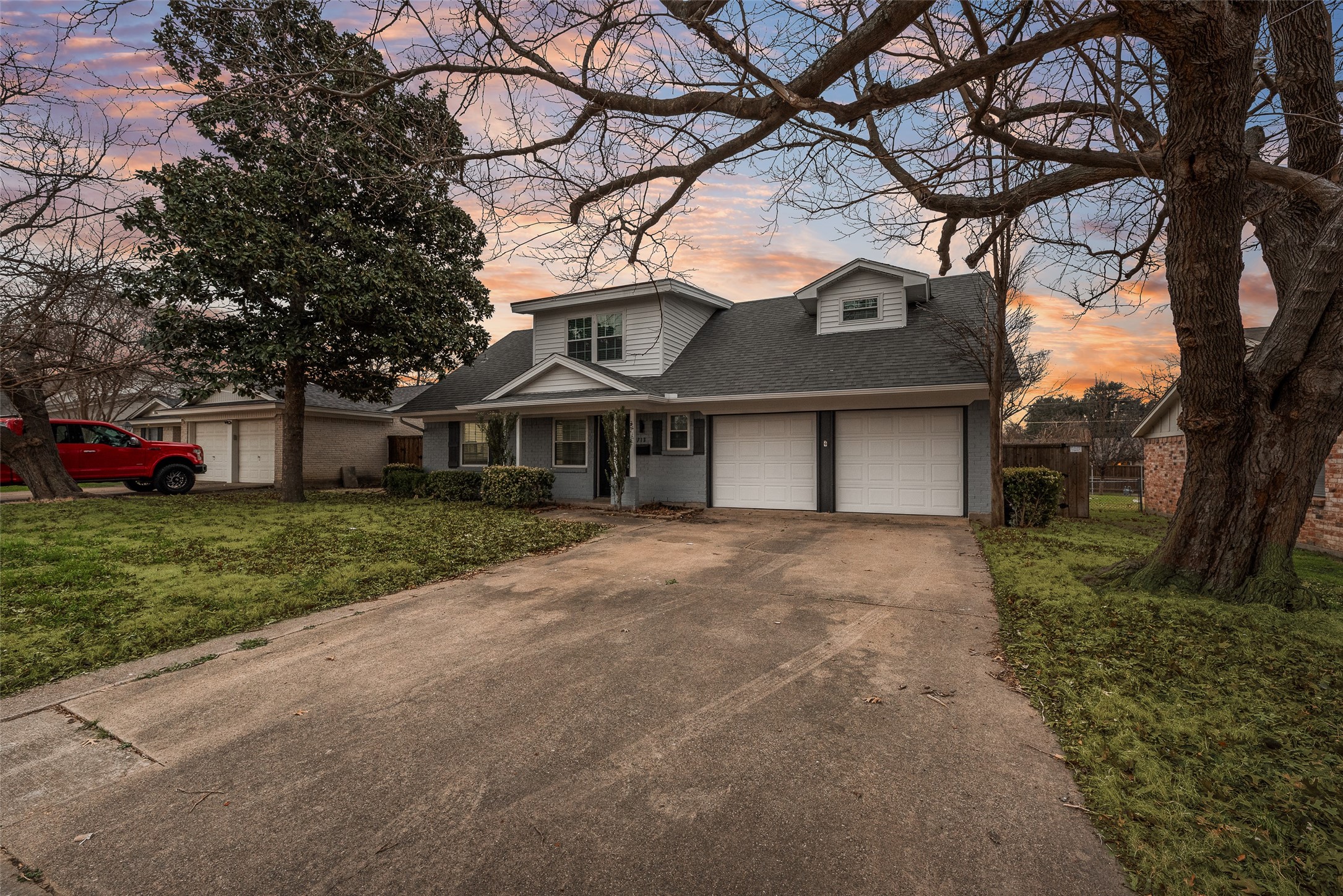 713 Kindred Lane