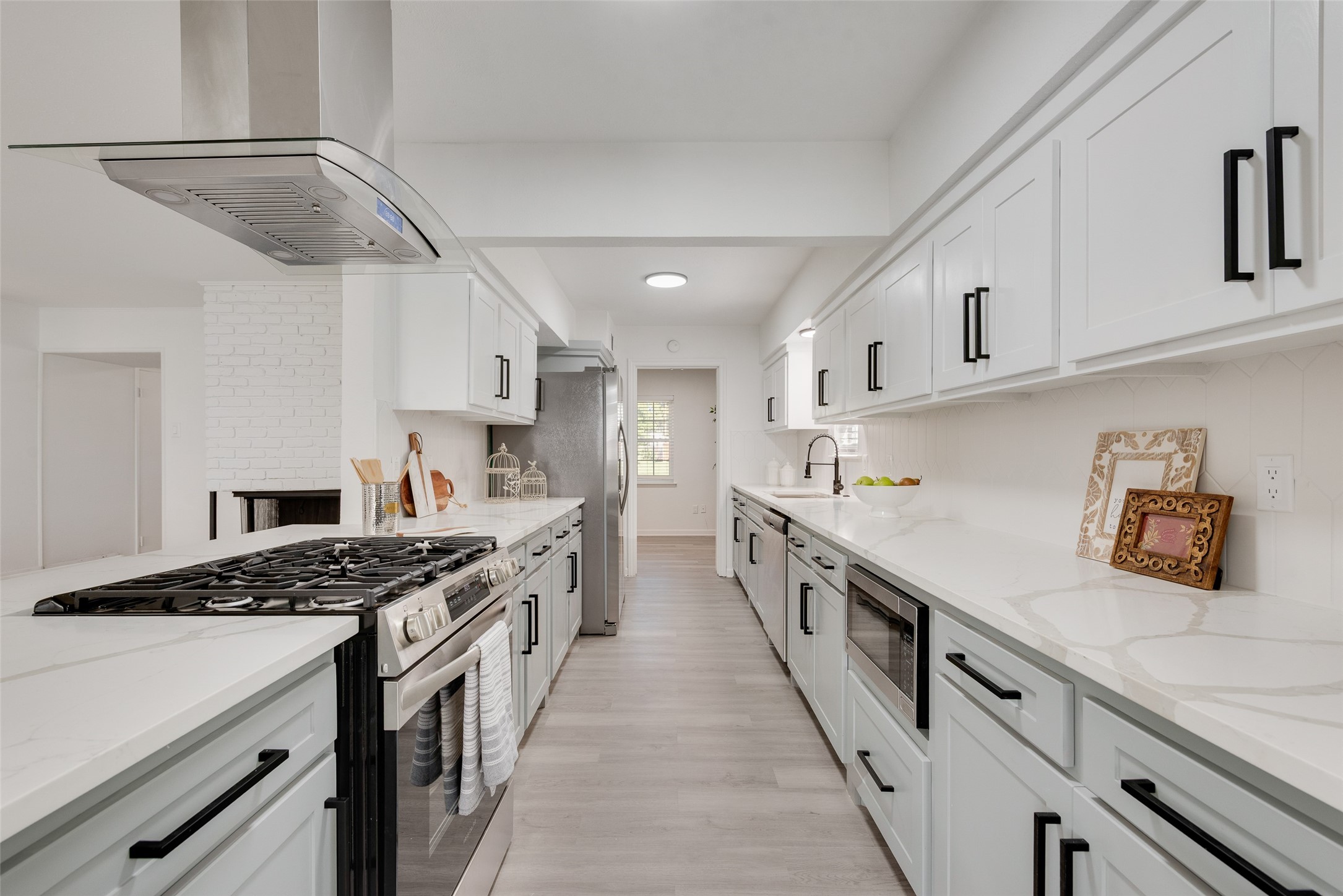 713 Kindred Lane
