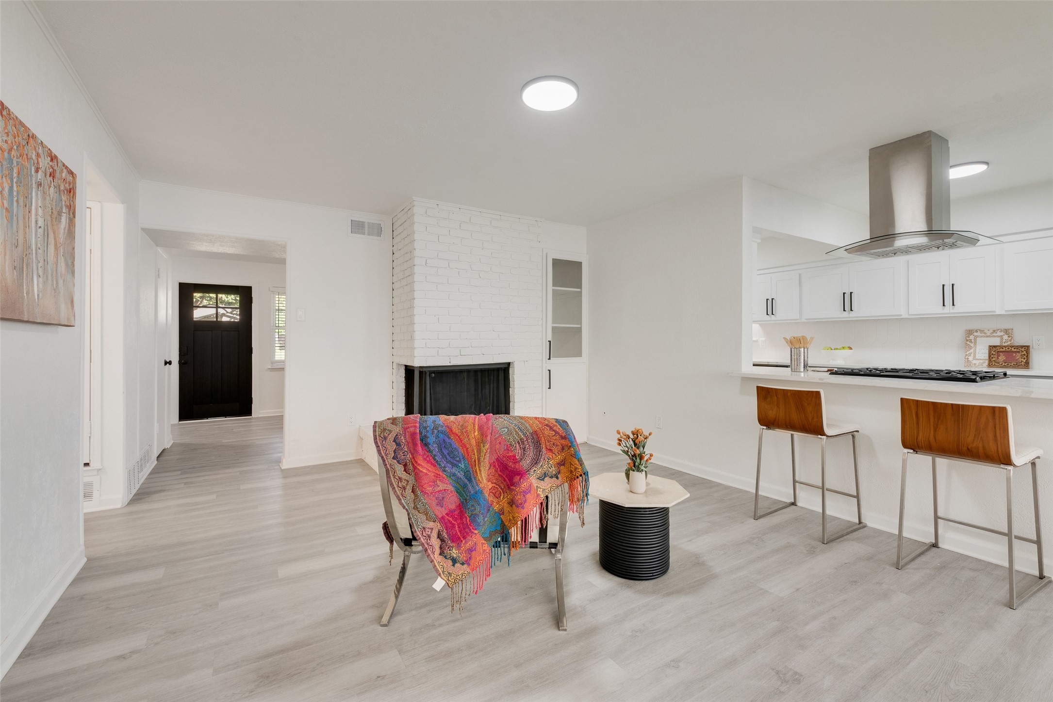 713 Kindred Lane