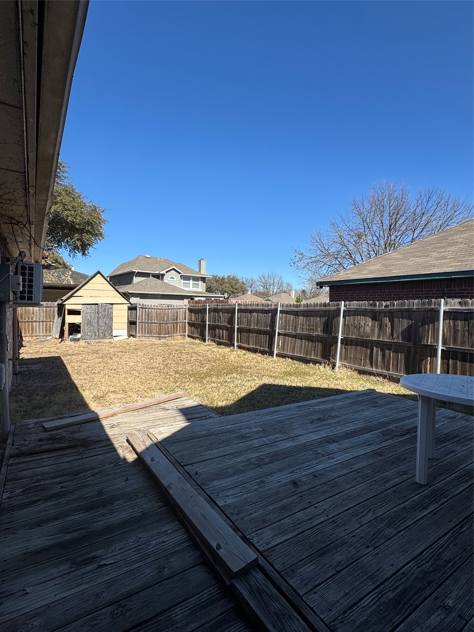 2304 Foothill Road