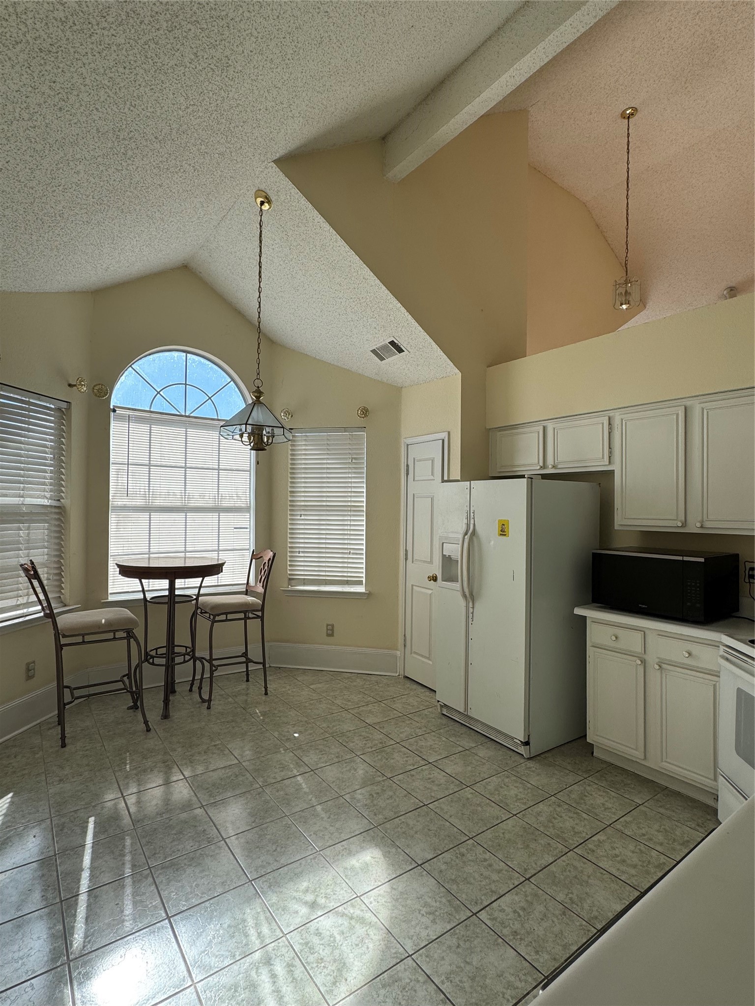 2304 Foothill Road