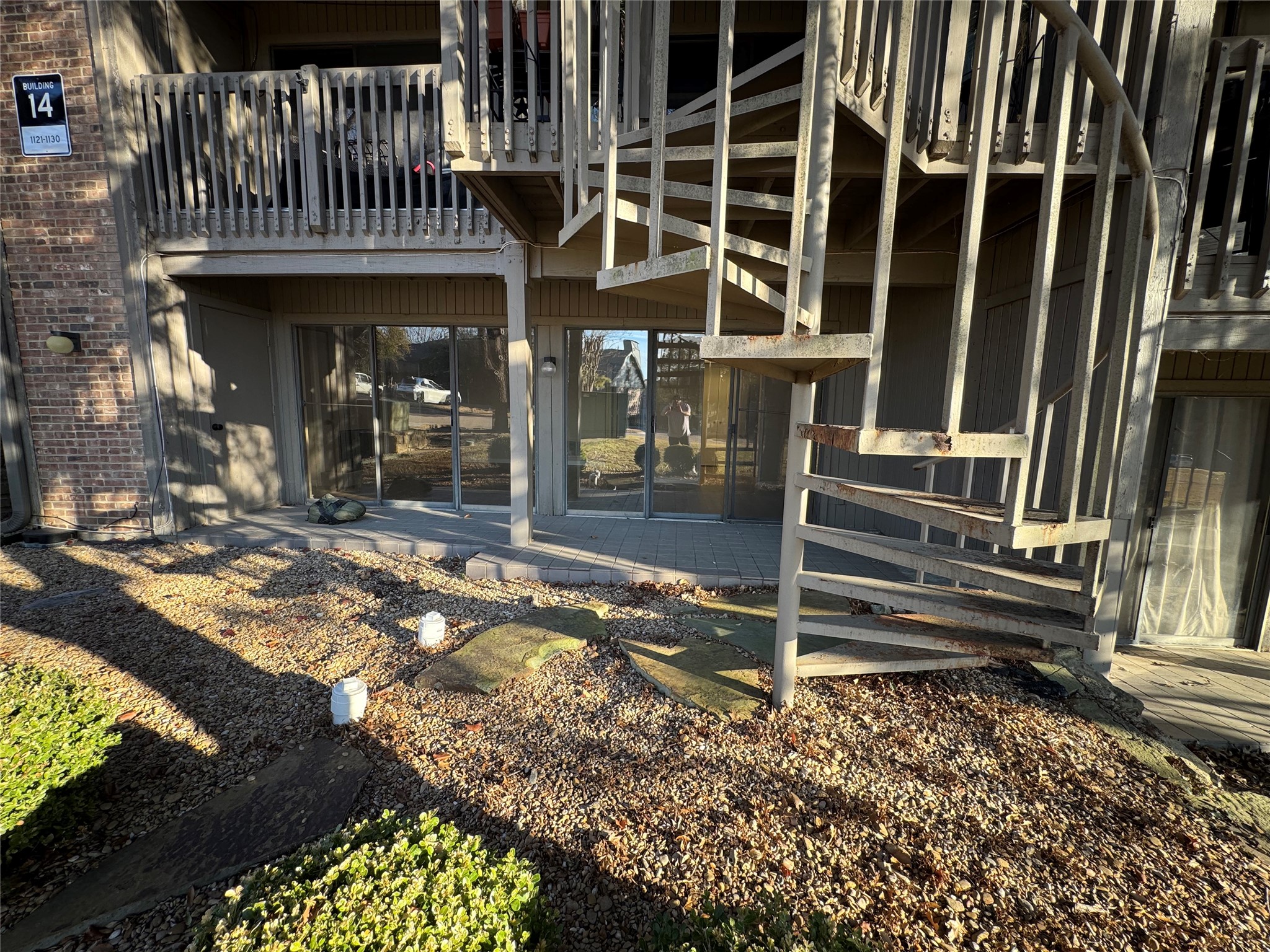 1121 Signal Ridge Place