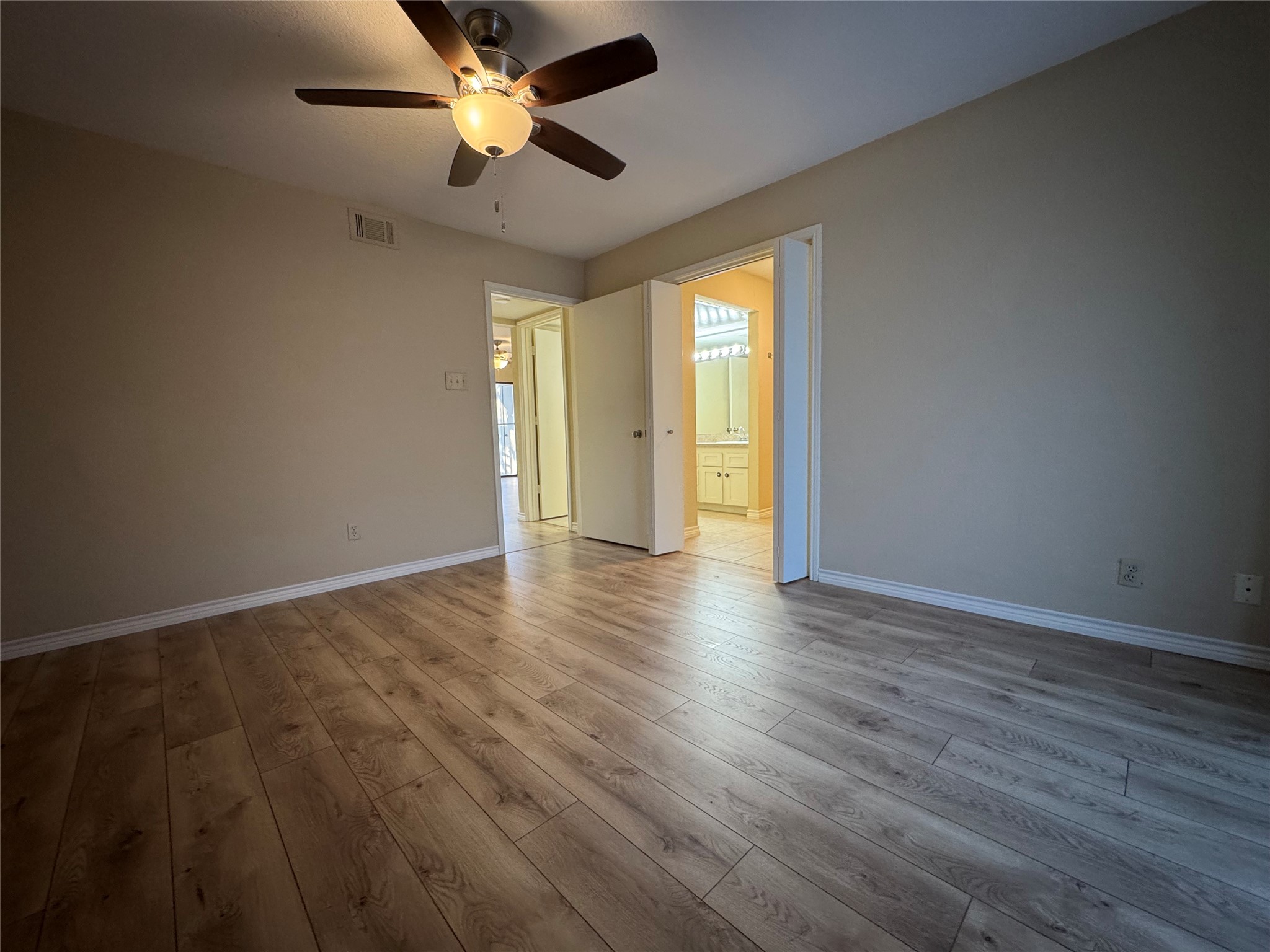 1121 Signal Ridge Place