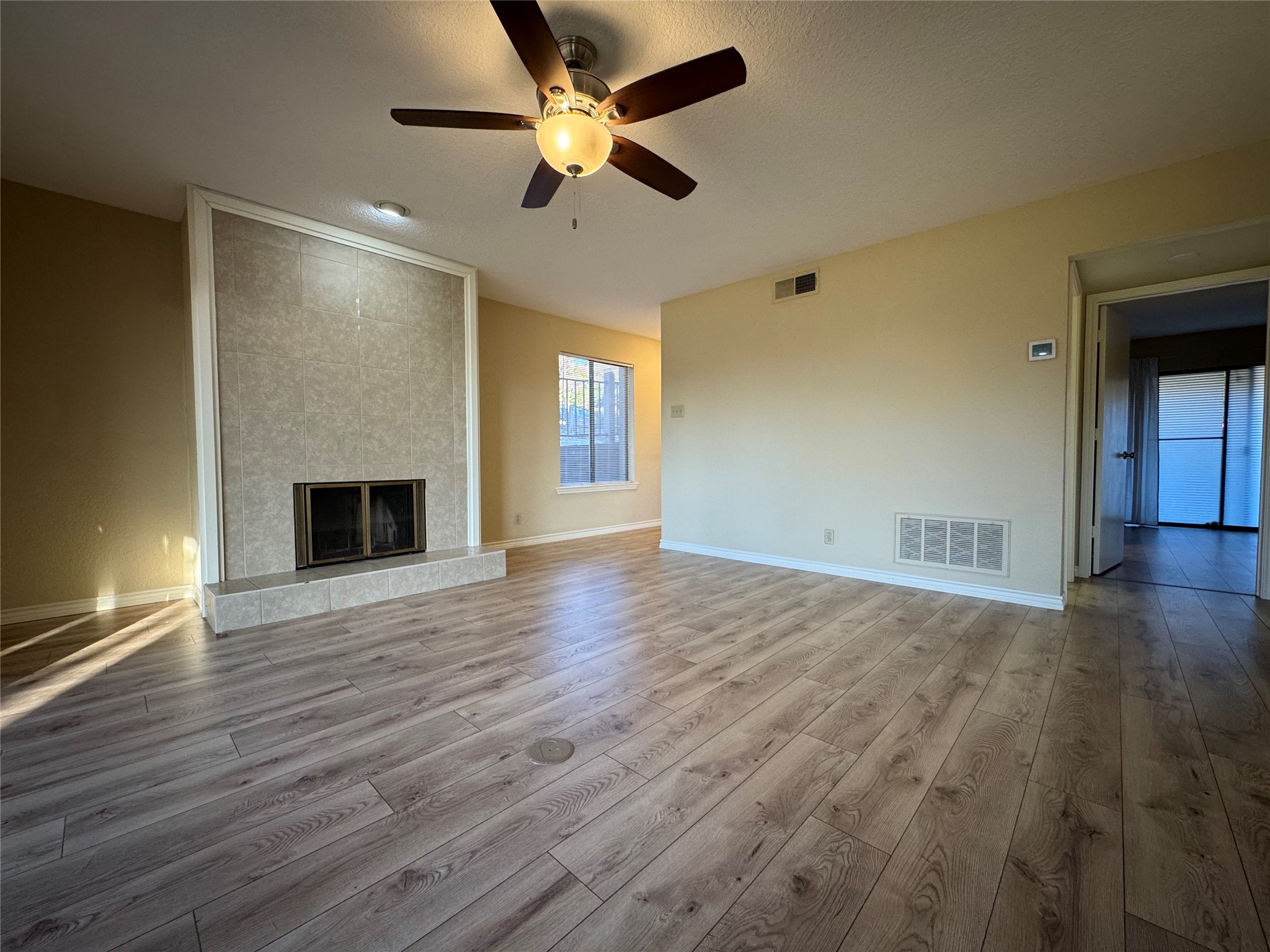 1121 Signal Ridge Place