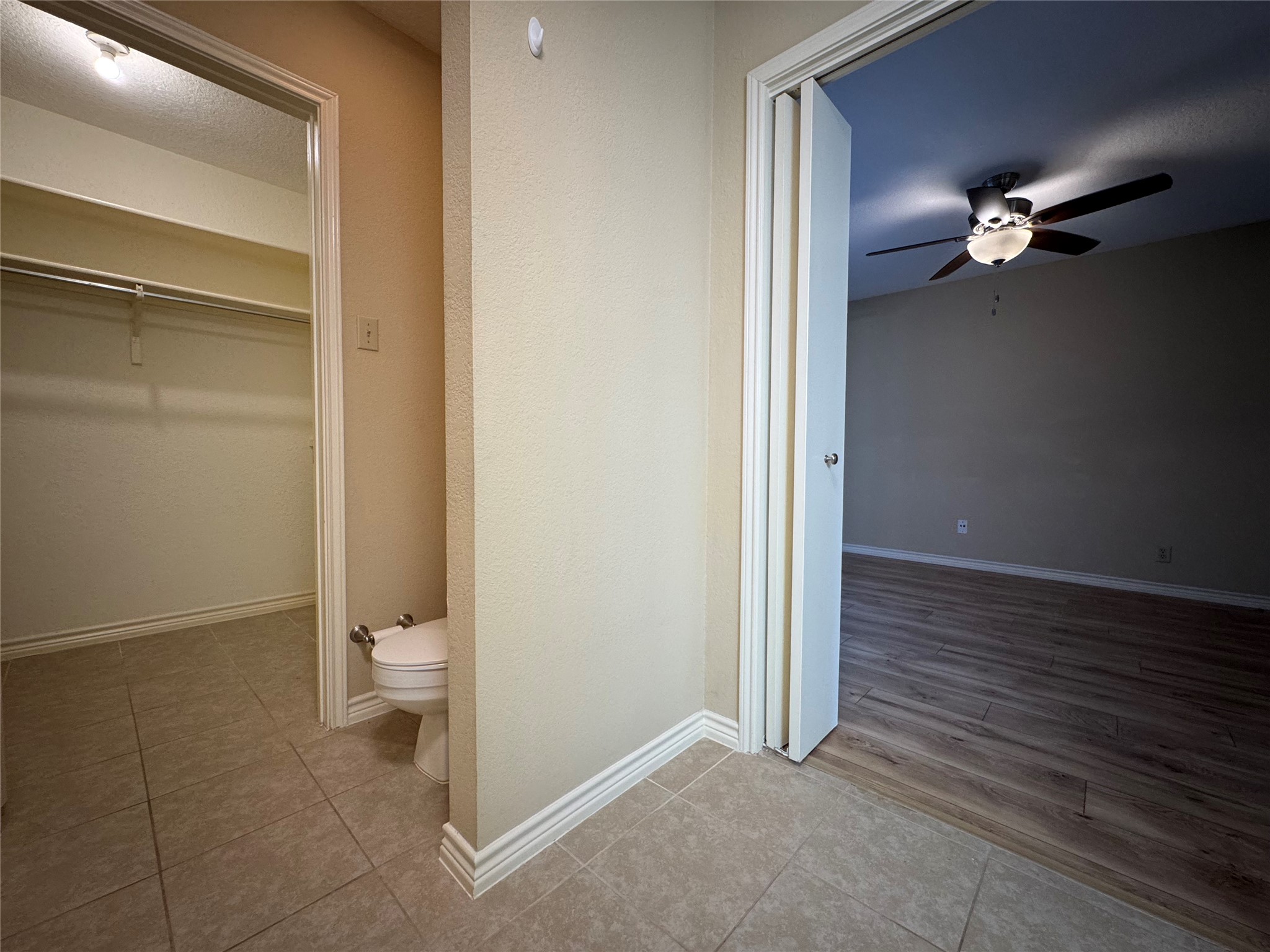 1121 Signal Ridge Place