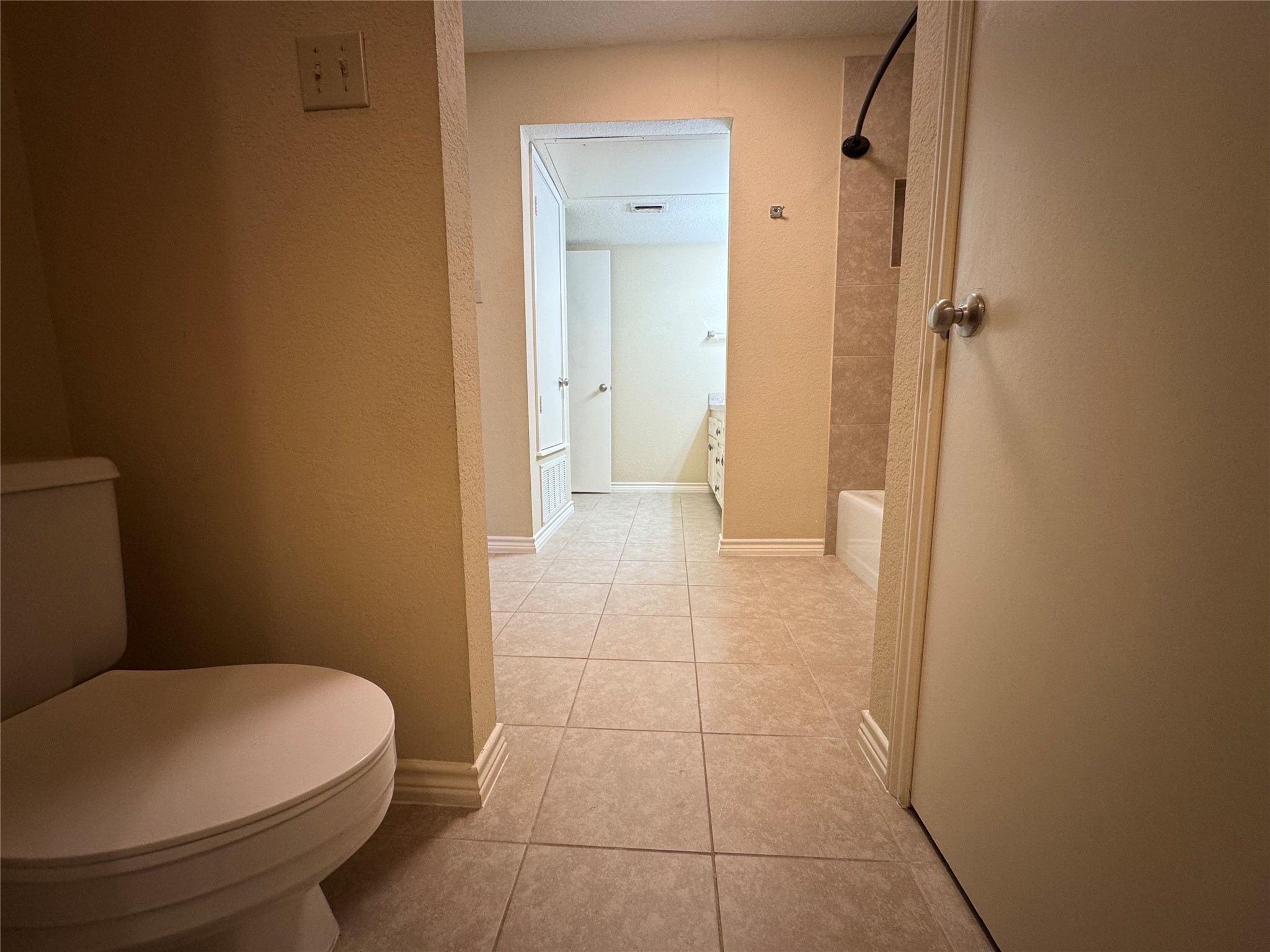 1121 Signal Ridge Place