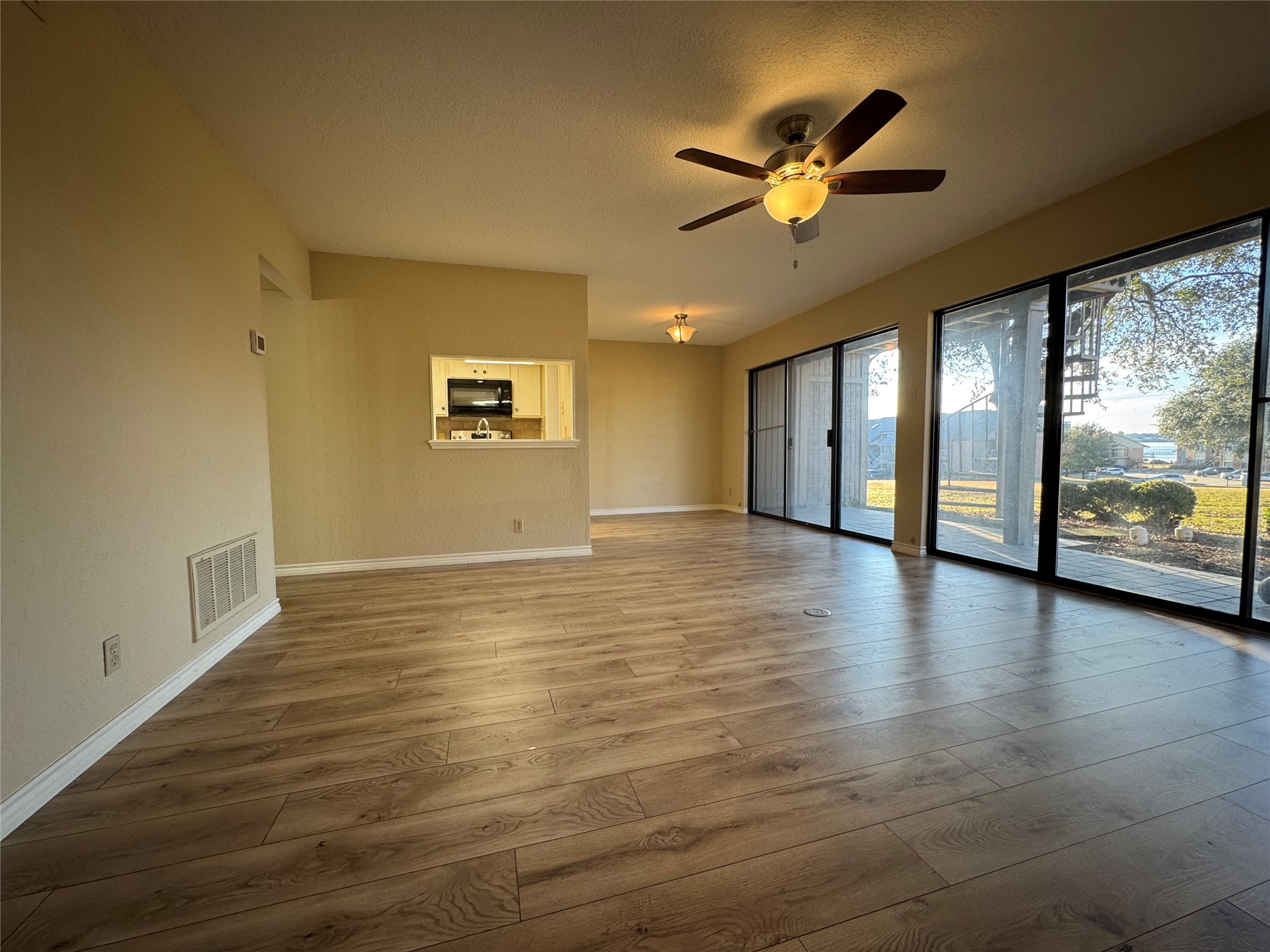 1121 Signal Ridge Place