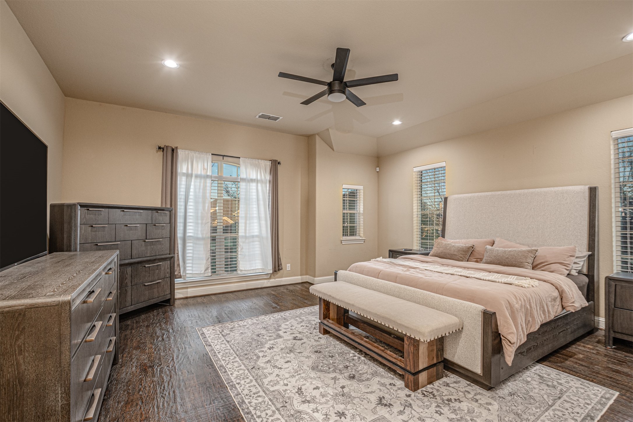 3101 Knightsbridge Lane