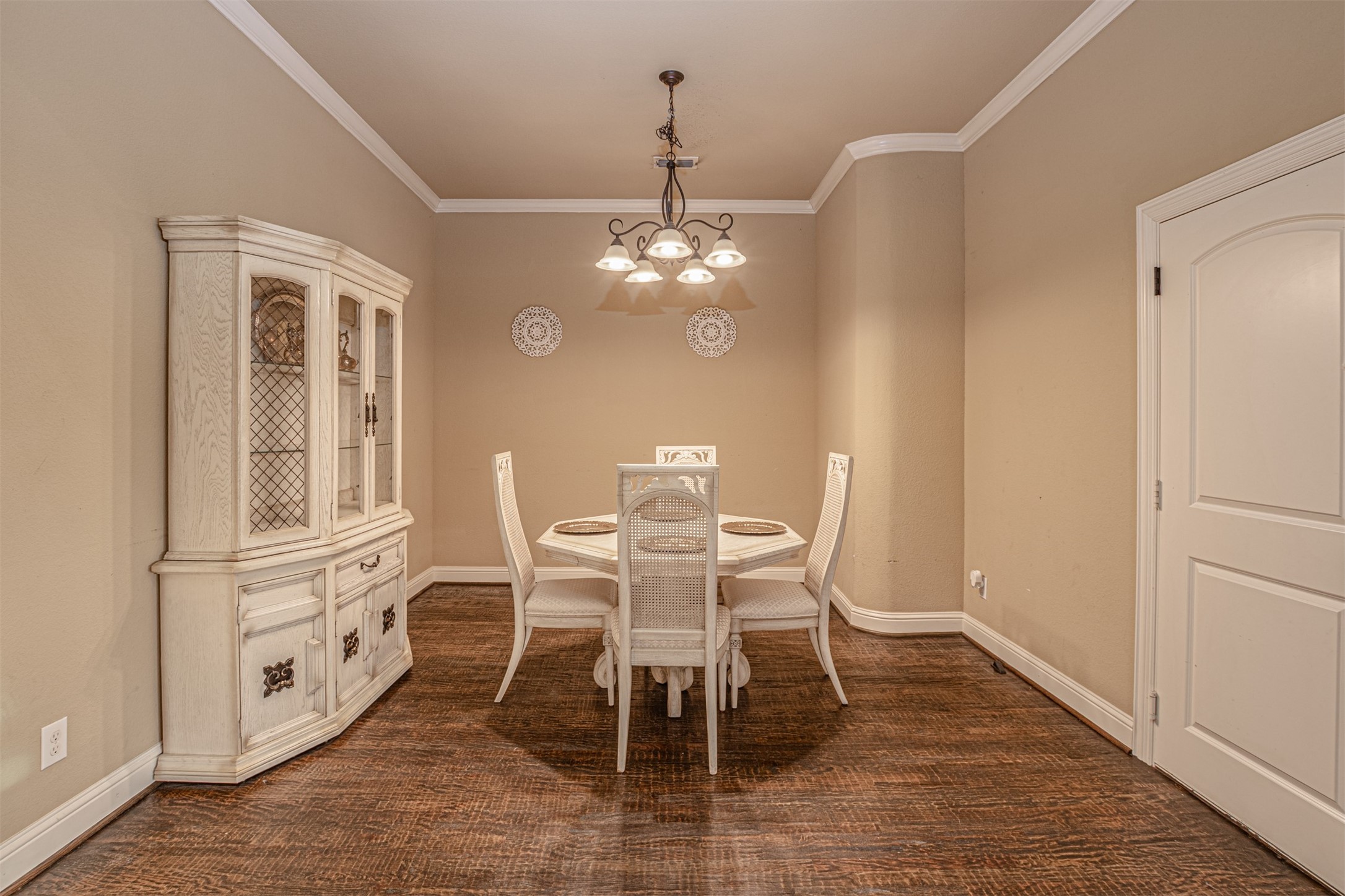 3101 Knightsbridge Lane