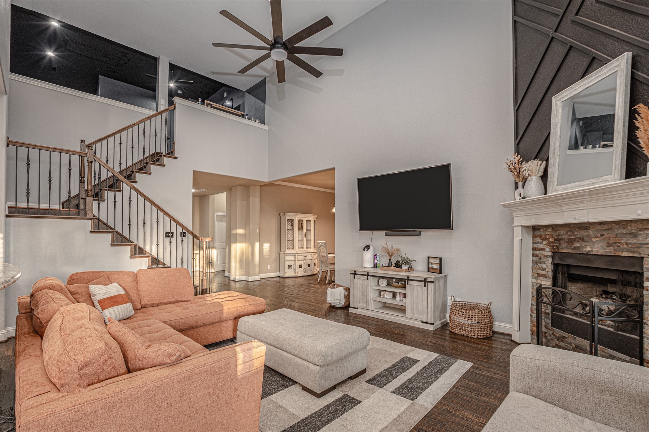 3101 Knightsbridge Lane