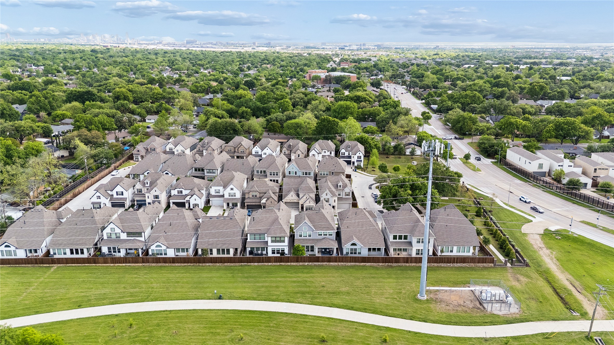 3433 Rosebud Park Lane