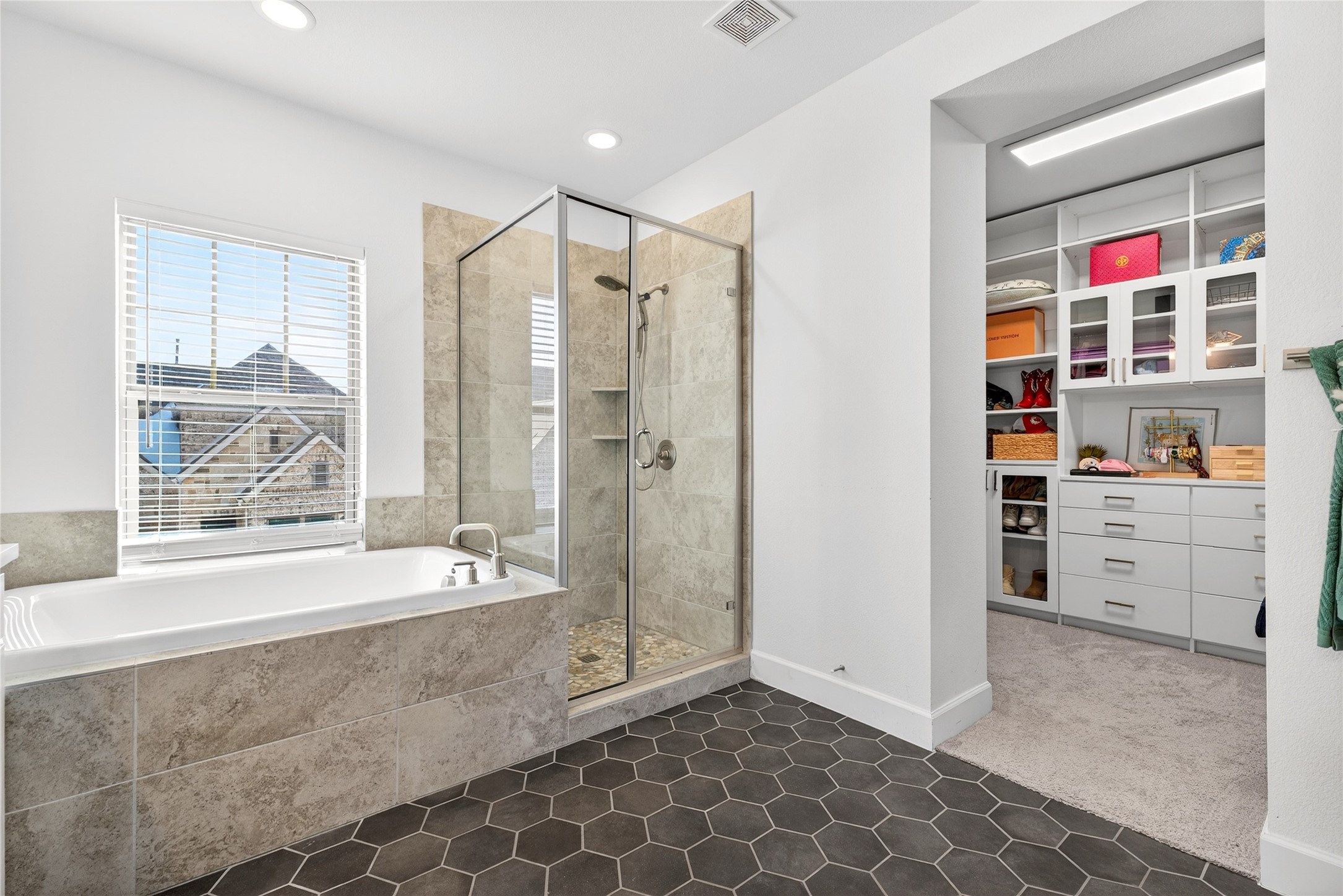 3433 Rosebud Park Lane