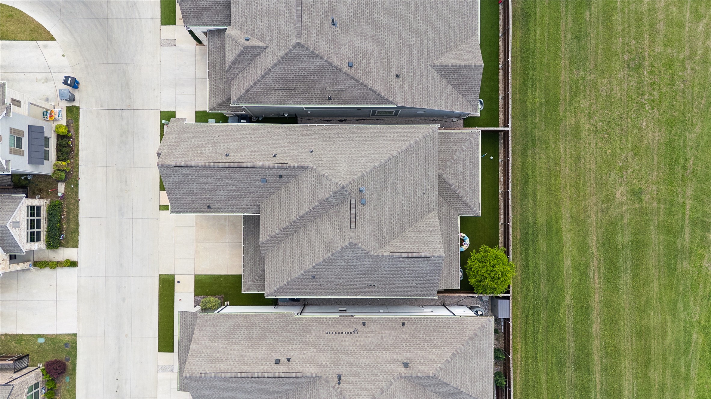 3433 Rosebud Park Lane