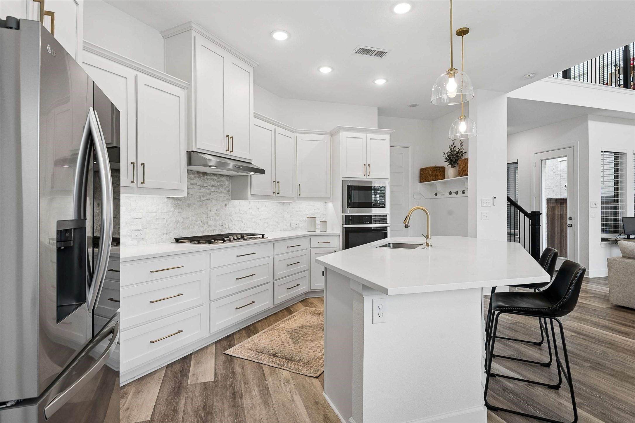 3433 Rosebud Park Lane