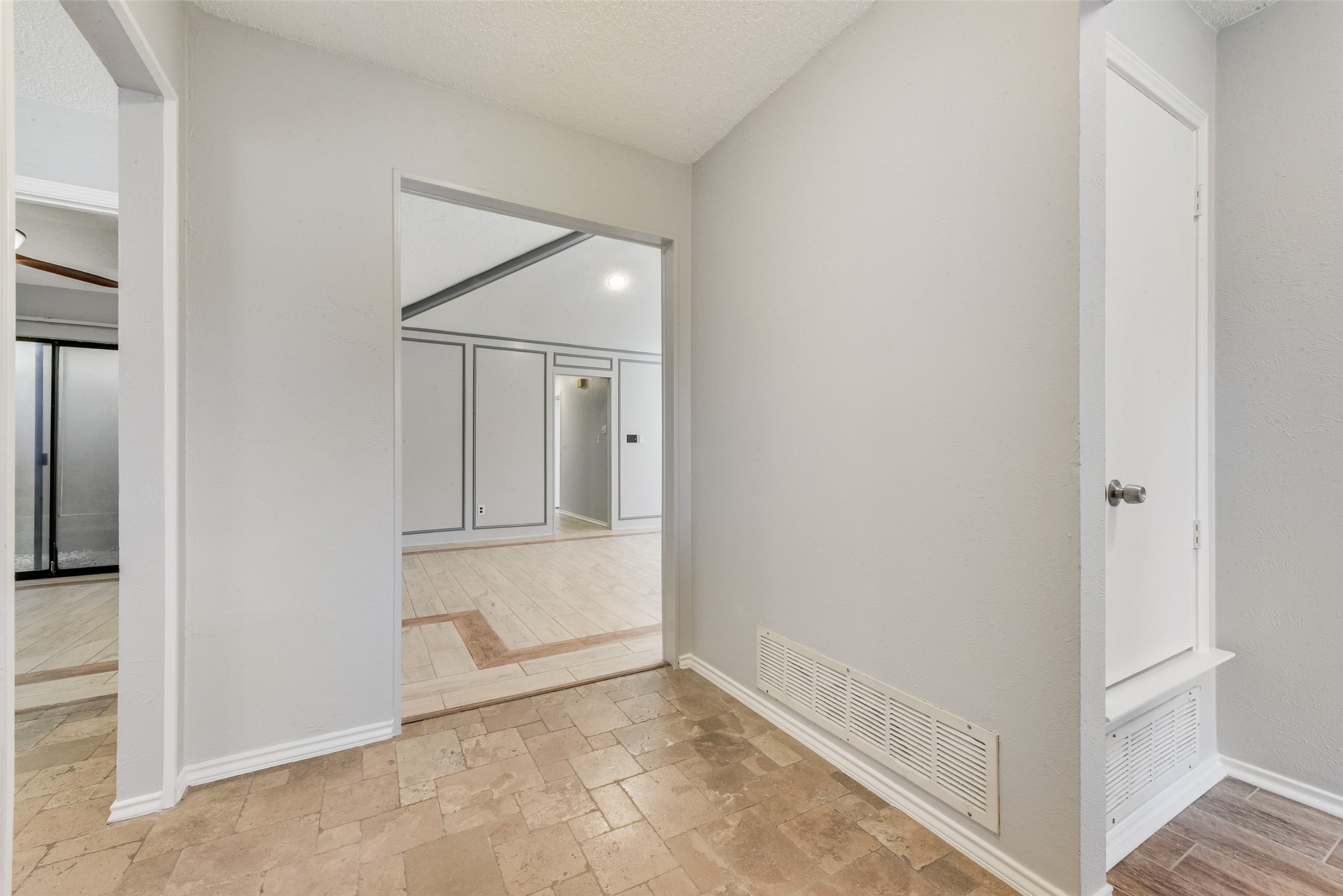 2801 Hickory Bend Drive