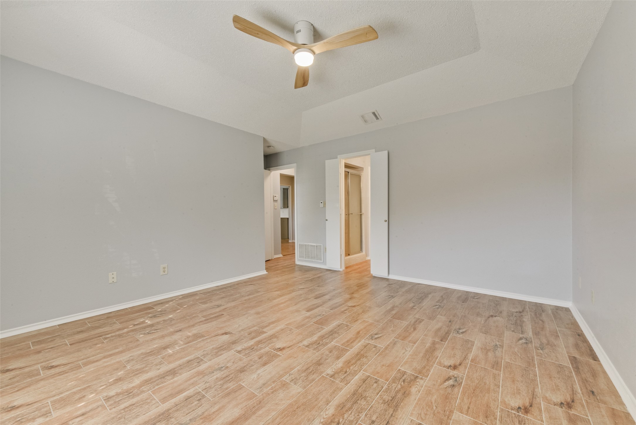 2801 Hickory Bend Drive